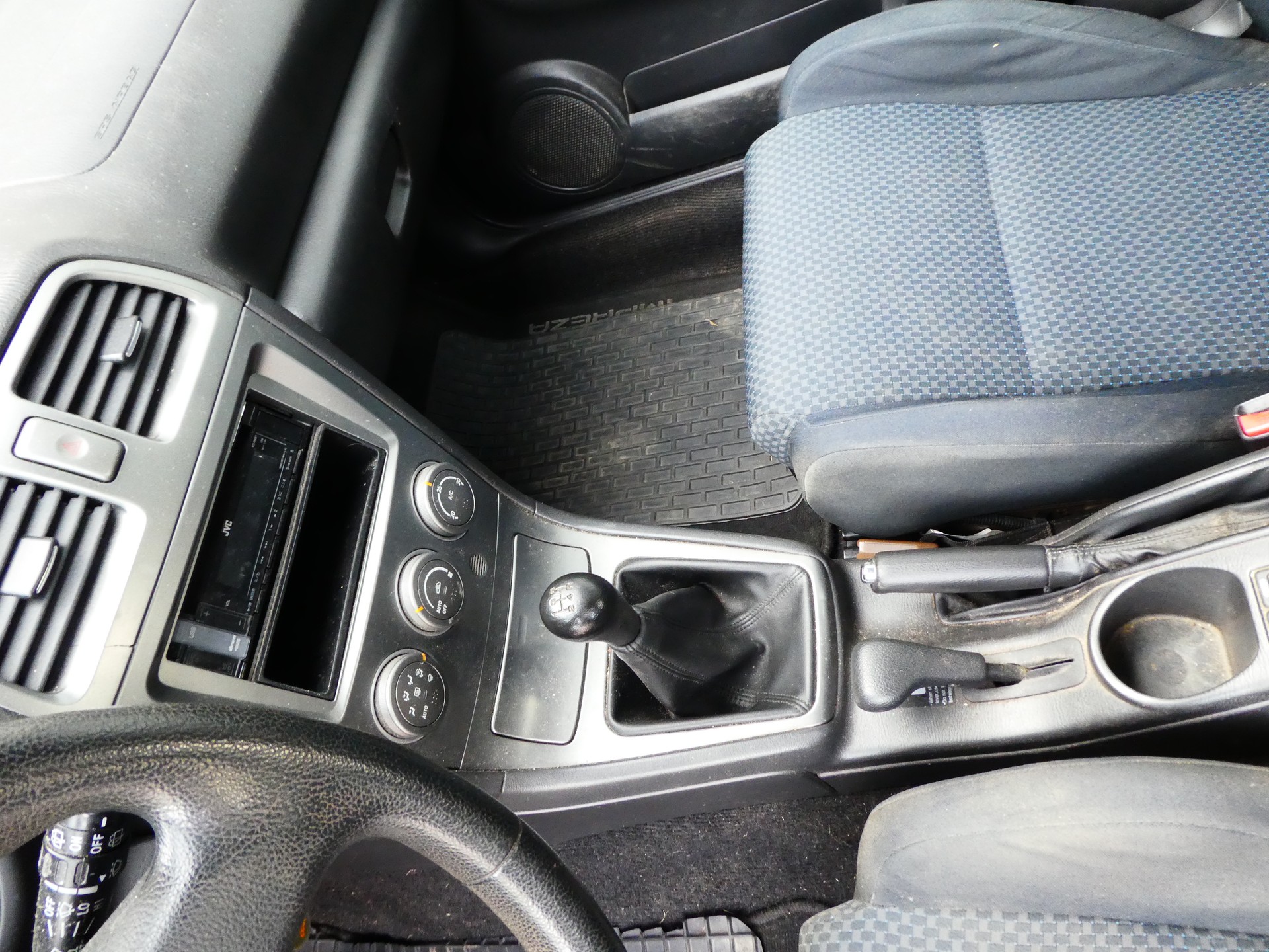 SUBARU Impreza 1.5R Swiss-image-12