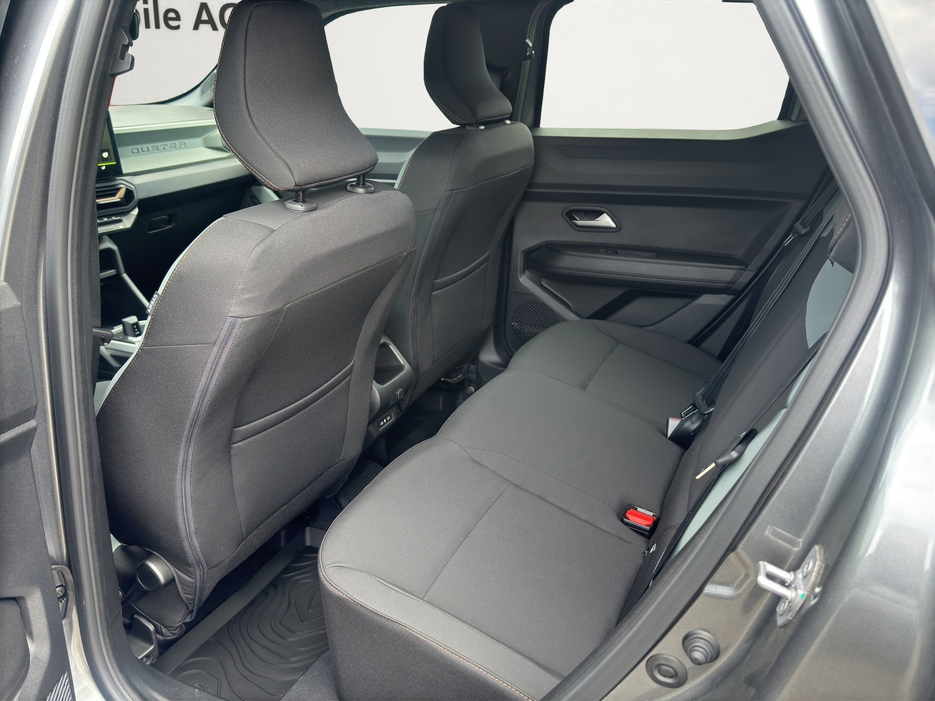 DACIA Duster HEV 140 Extreme TECHNO PAKET-image-13