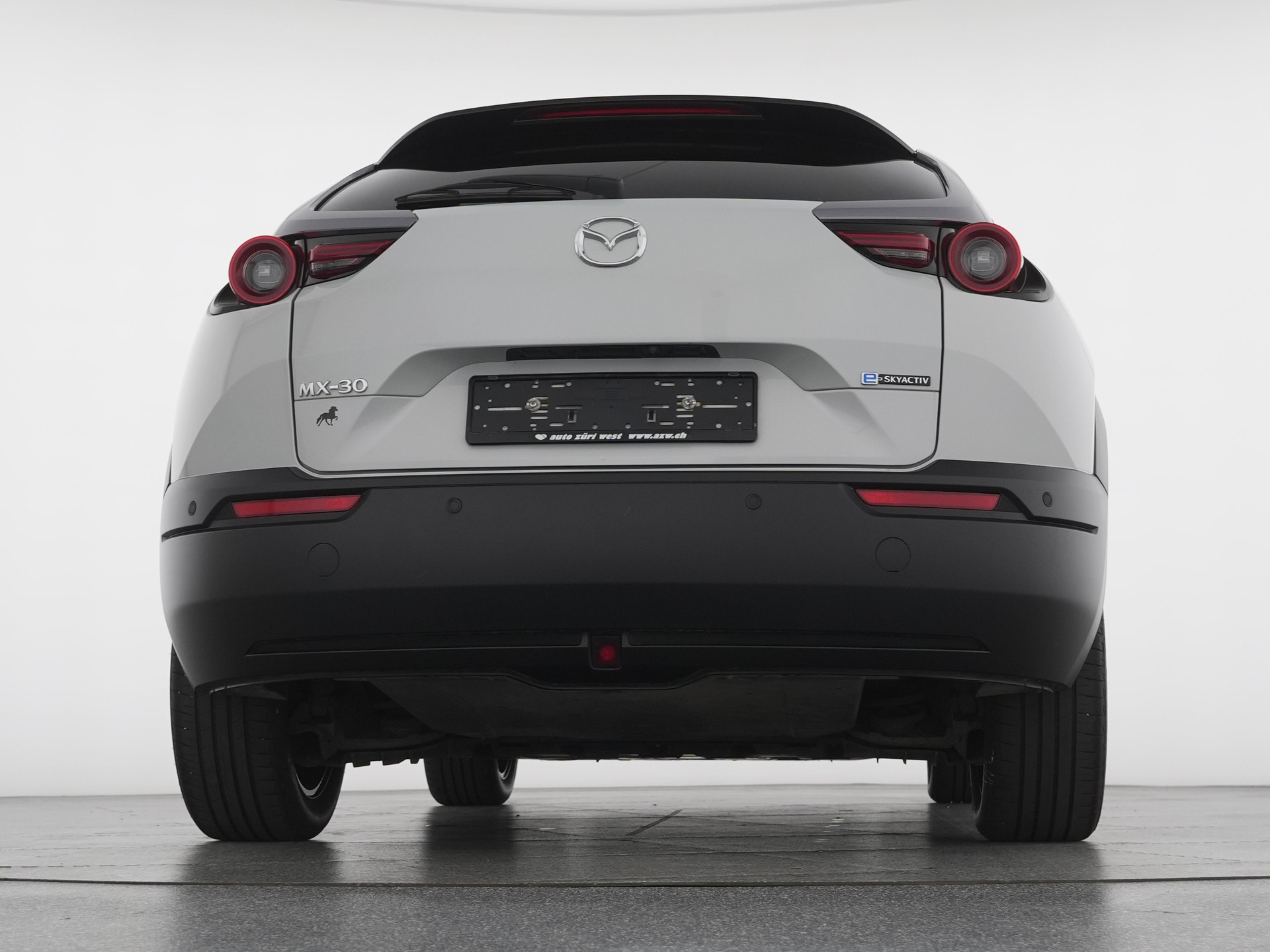 MAZDA MX-30 e-Skyactiv First Edition-showroom-element-3