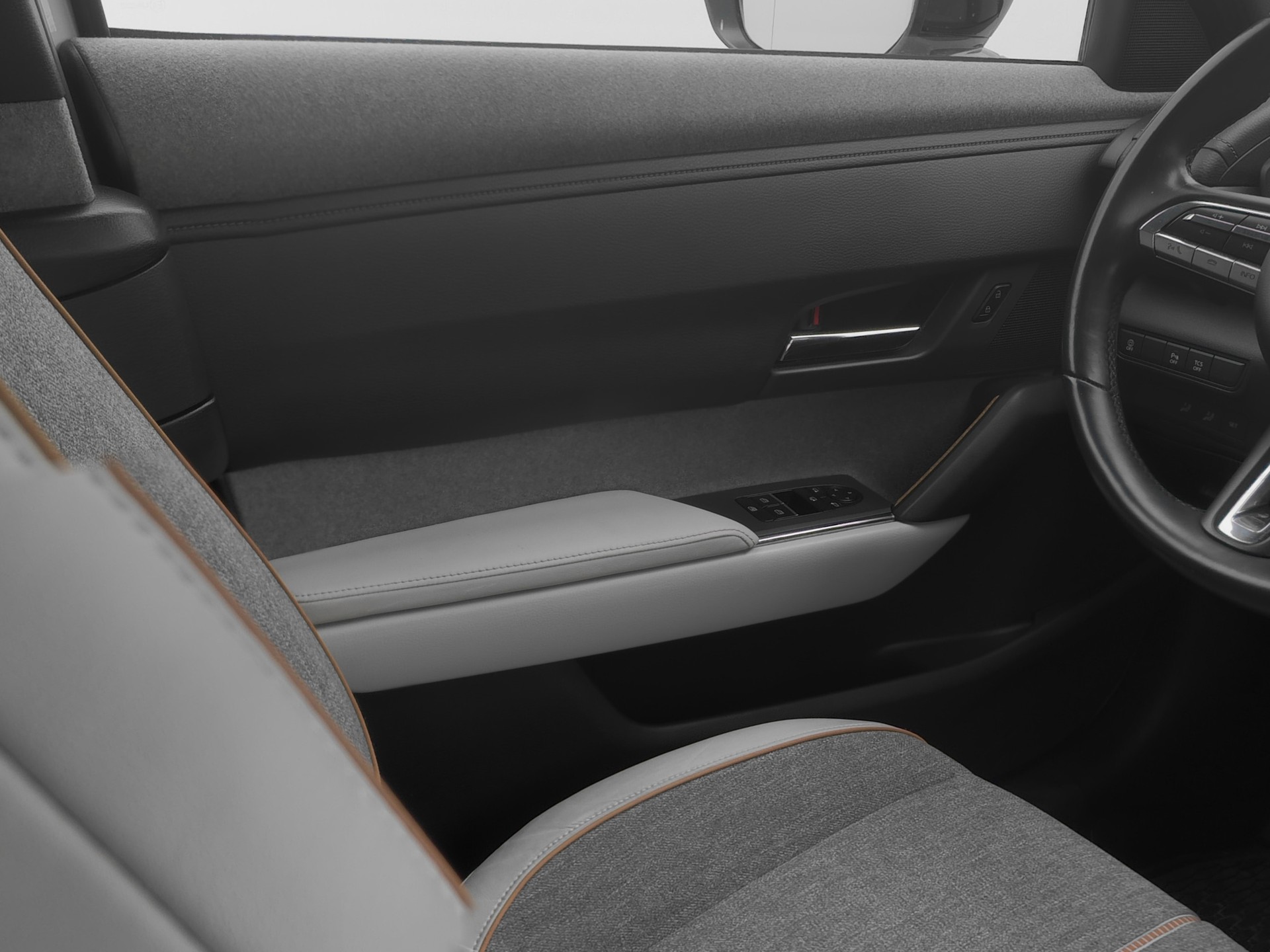 MAZDA MX-30 e-Skyactiv First Edition-image-8
