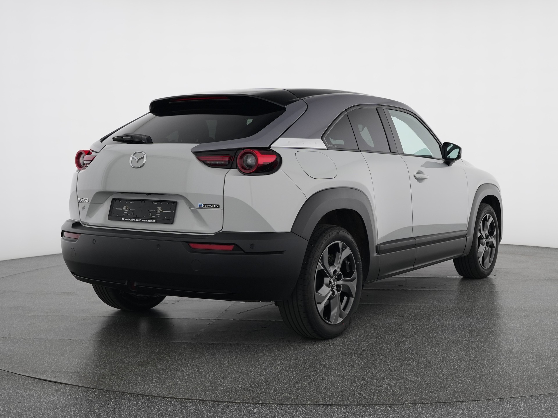 MAZDA MX-30 e-Skyactiv First Edition-showroom-element-2
