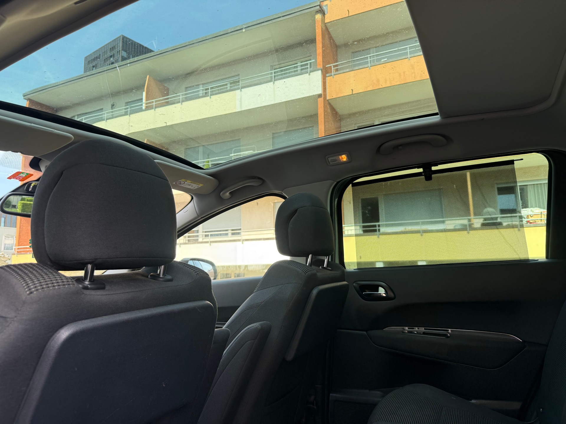 PEUGEOT 5008 1.6 THP Allure Tiptronic-image-7
