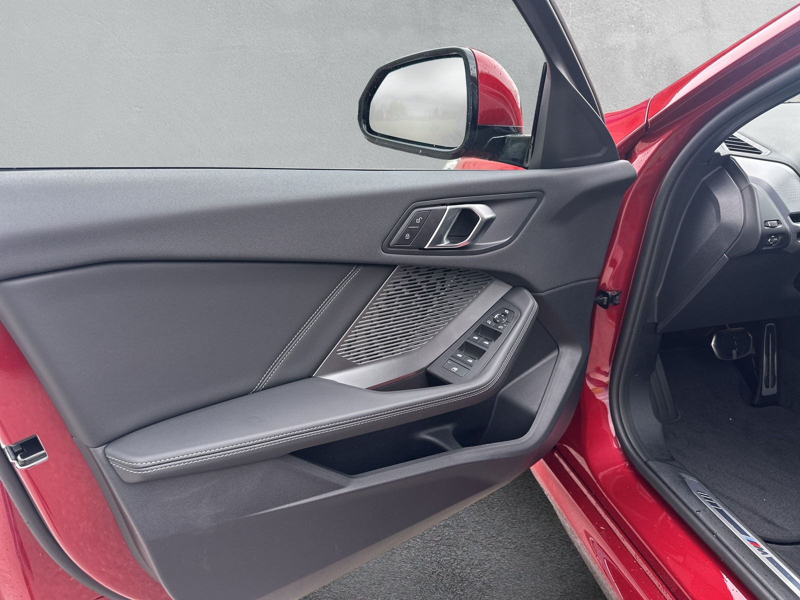 BMW 123 xDrive M Sport Steptronic-image-21