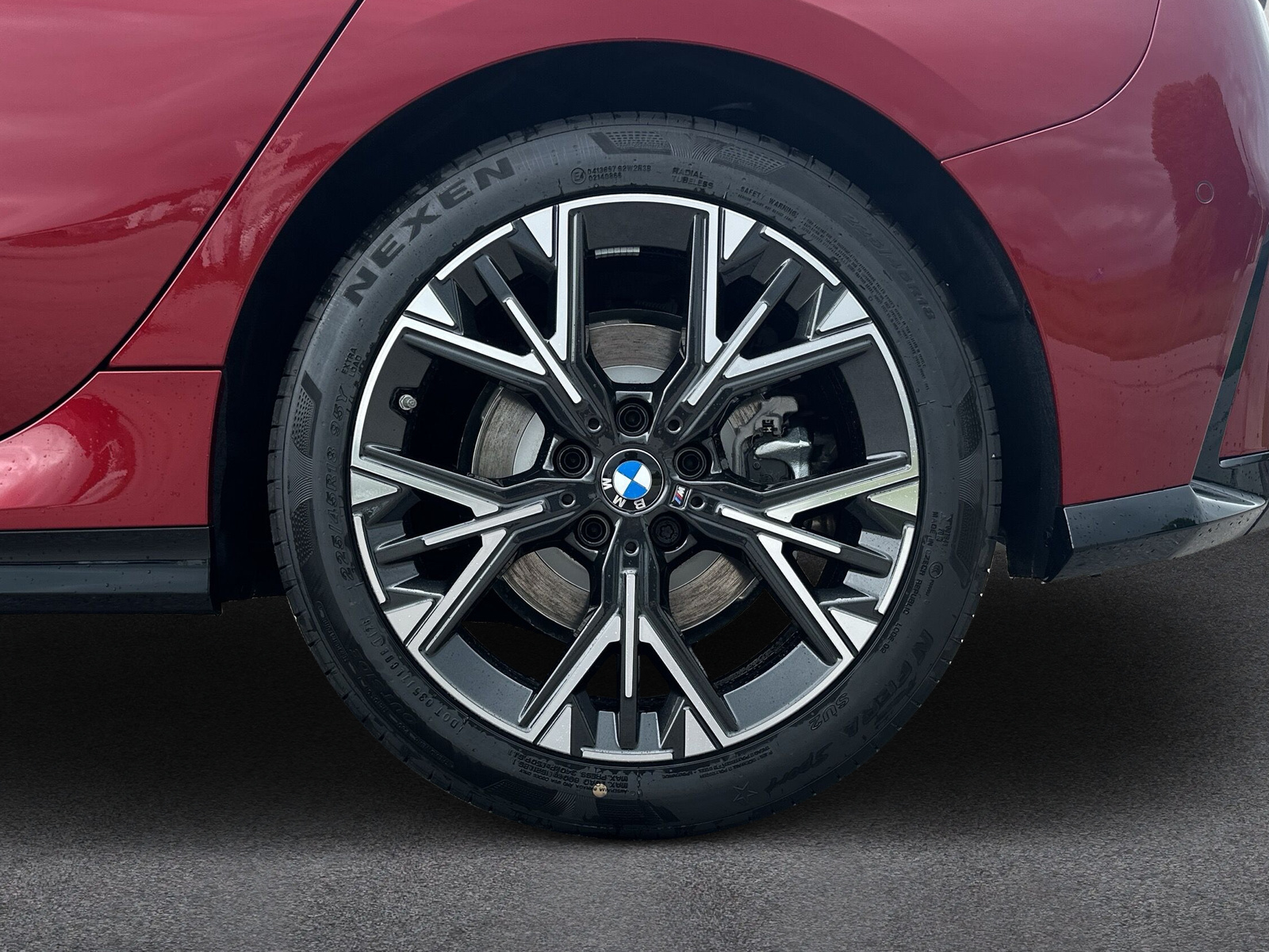 BMW 123 xDrive M Sport Steptronic-image-9