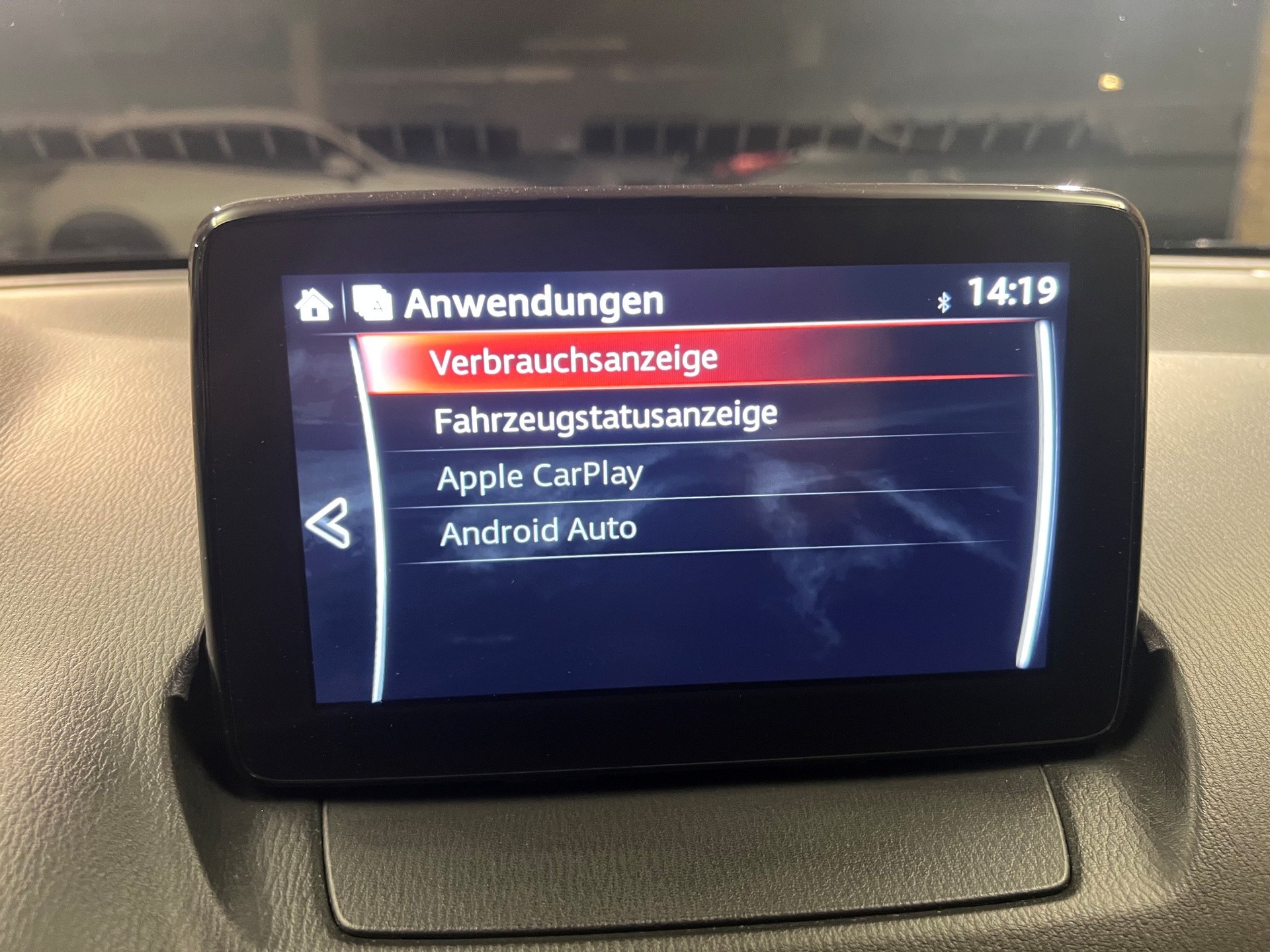 MAZDA 2 SKYACTIV-G 90 Revolution Automat-image-17