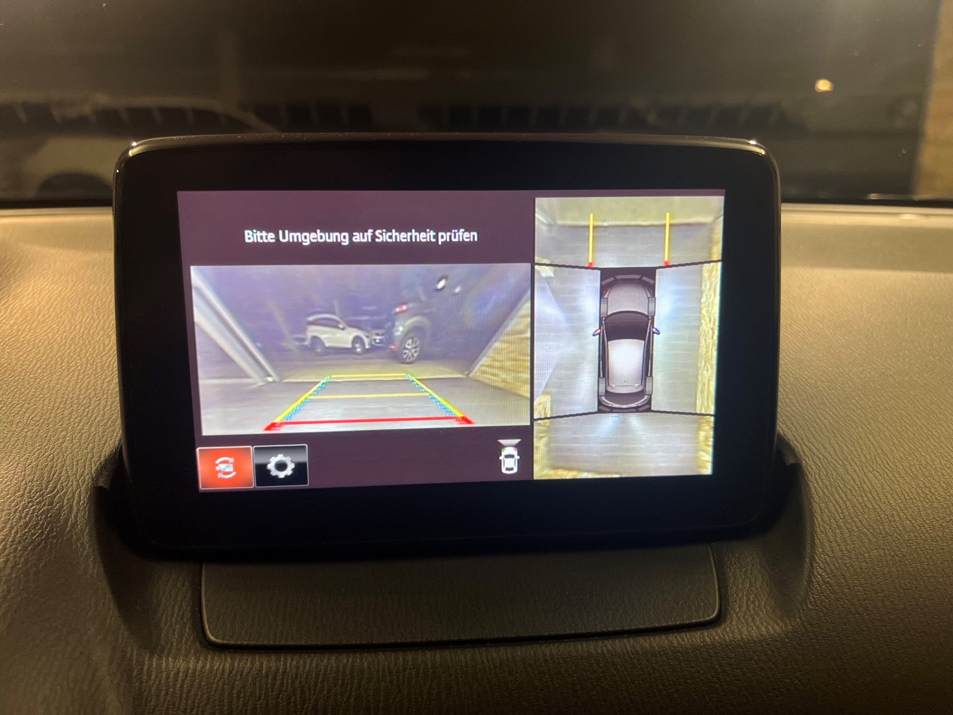 MAZDA 2 SKYACTIV-G 90 Revolution Automat-image-15