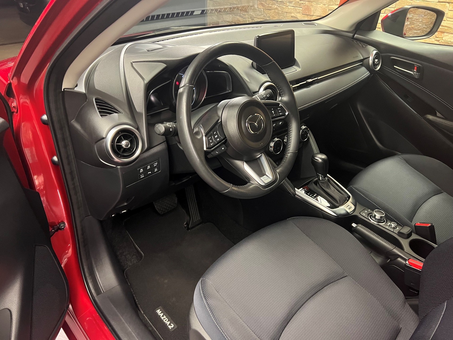 MAZDA 2 SKYACTIV-G 90 Revolution Automat-image-9