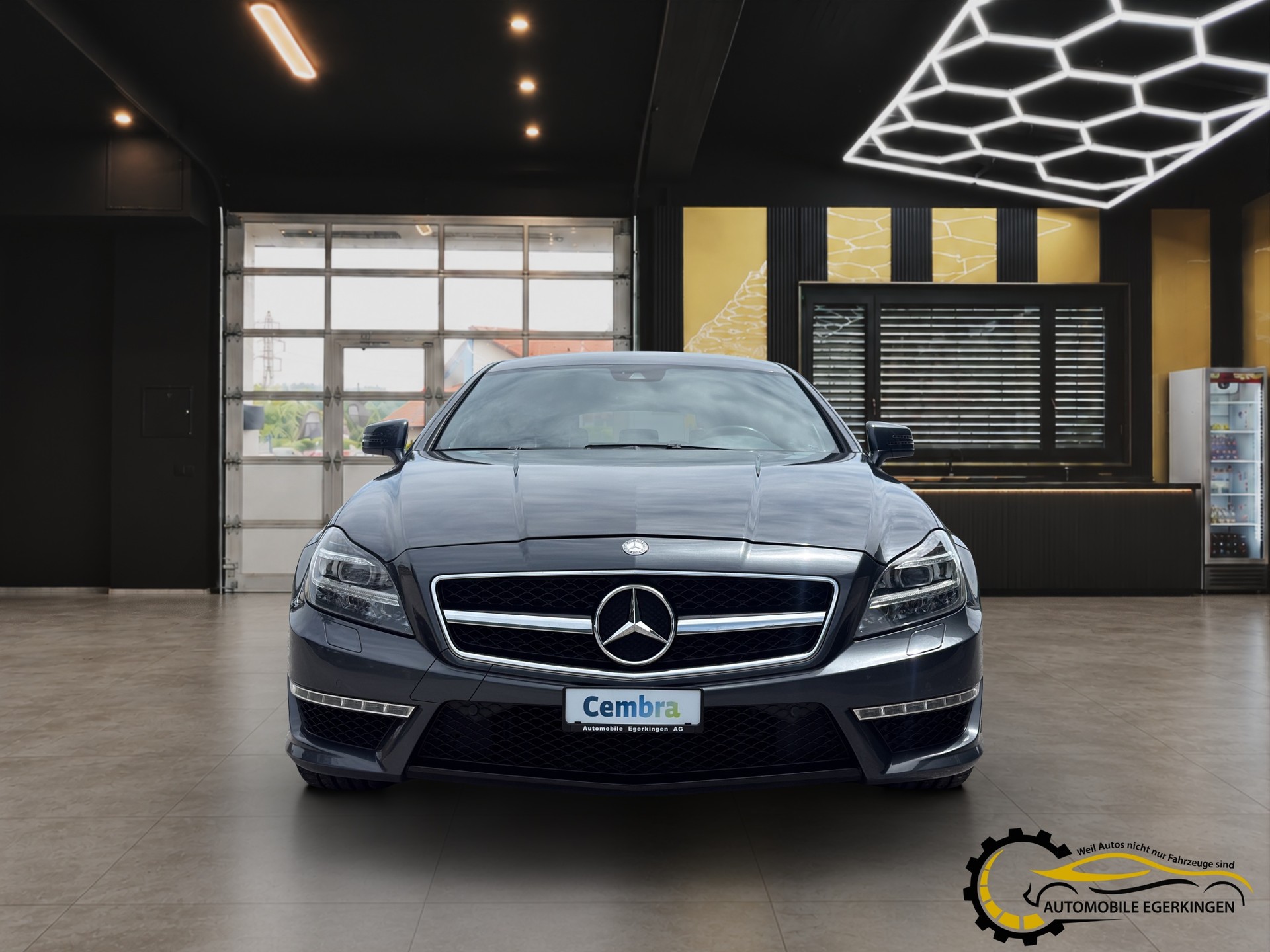 MERCEDES-BENZ CLS 63 AMG 4matic Shooting Brake-showroom-element-1