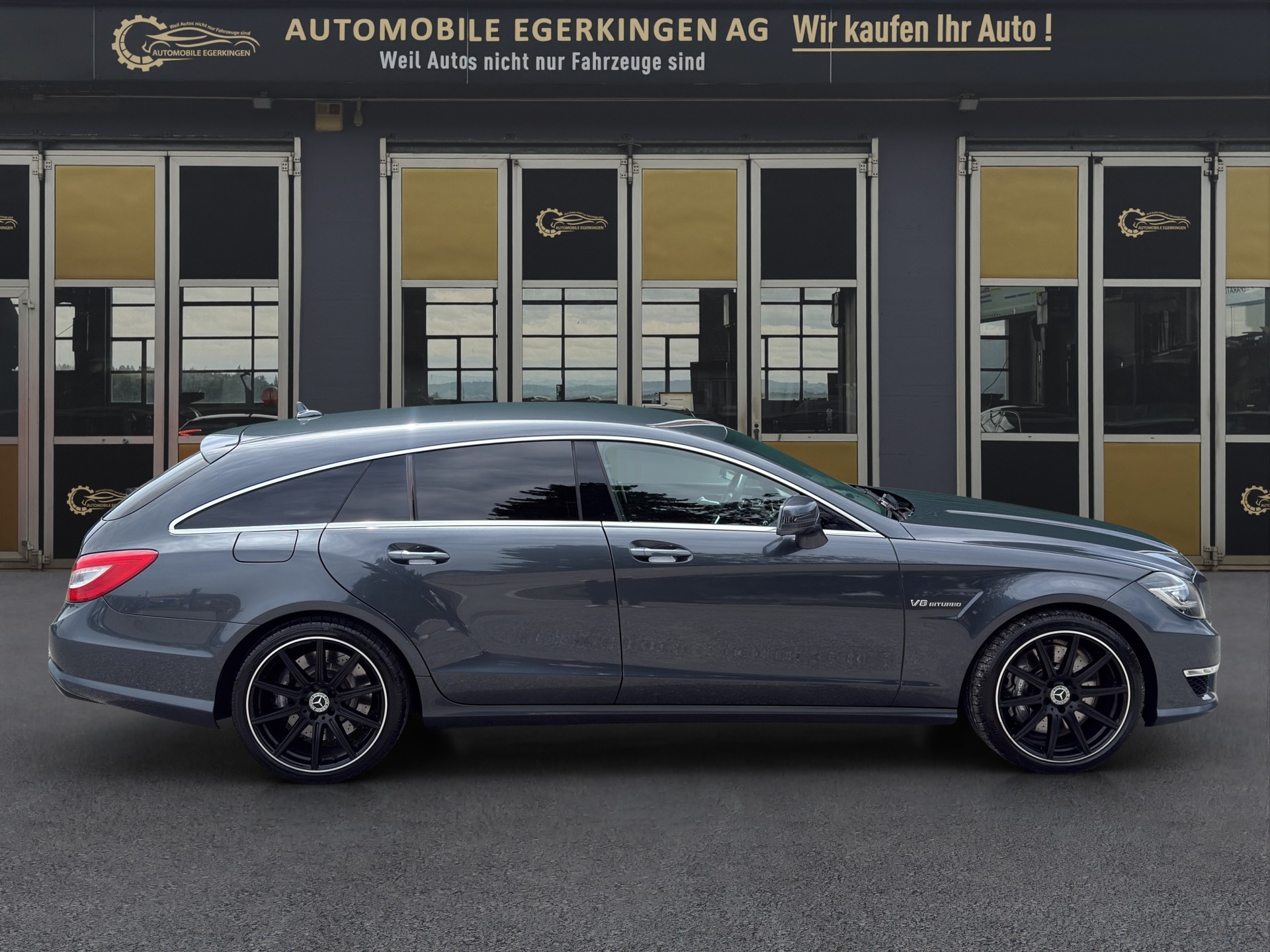 MERCEDES-BENZ CLS 63 AMG 4matic Shooting Brake-showroom-element-3