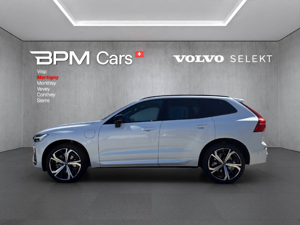 VOLVO XC60 2.0 T6 TE XCENTRIC eAWD-image-17
