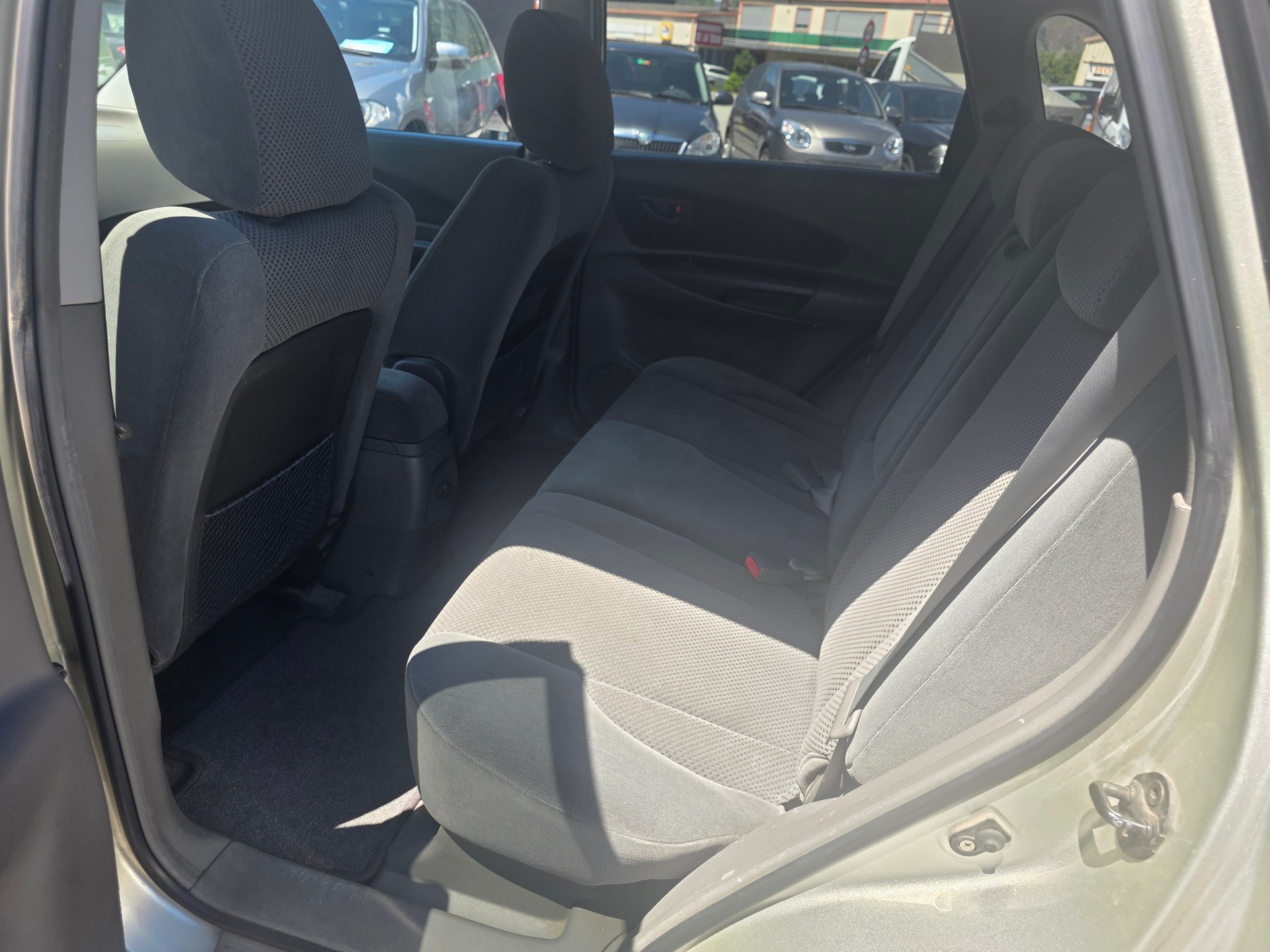 HYUNDAI Tucson 2.7 V6 Style 4WD-image-8