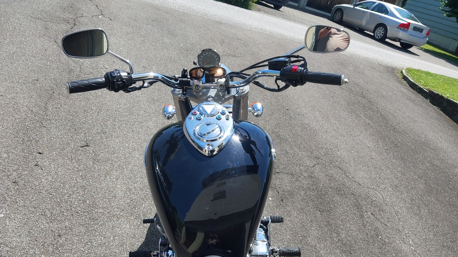 TRIUMPH America 900 i-image-3