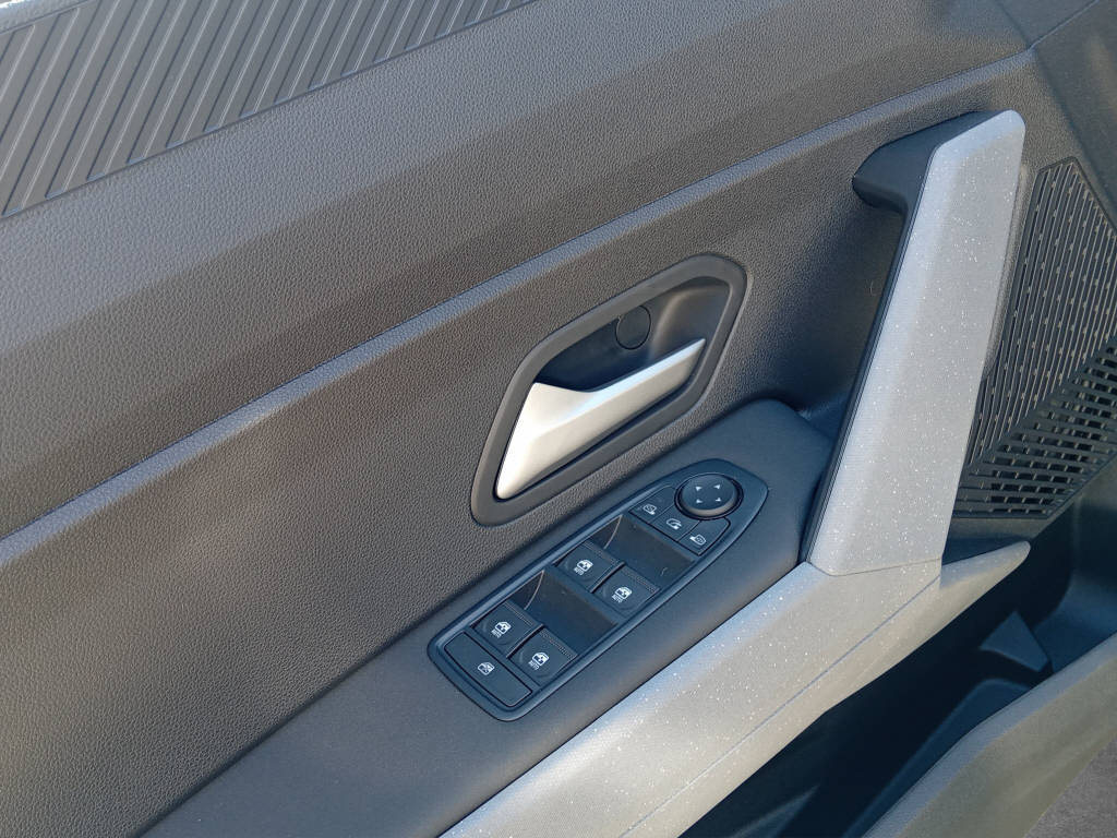 DACIA Bigster 1.2 Hybrid Journey 4WD-image-10