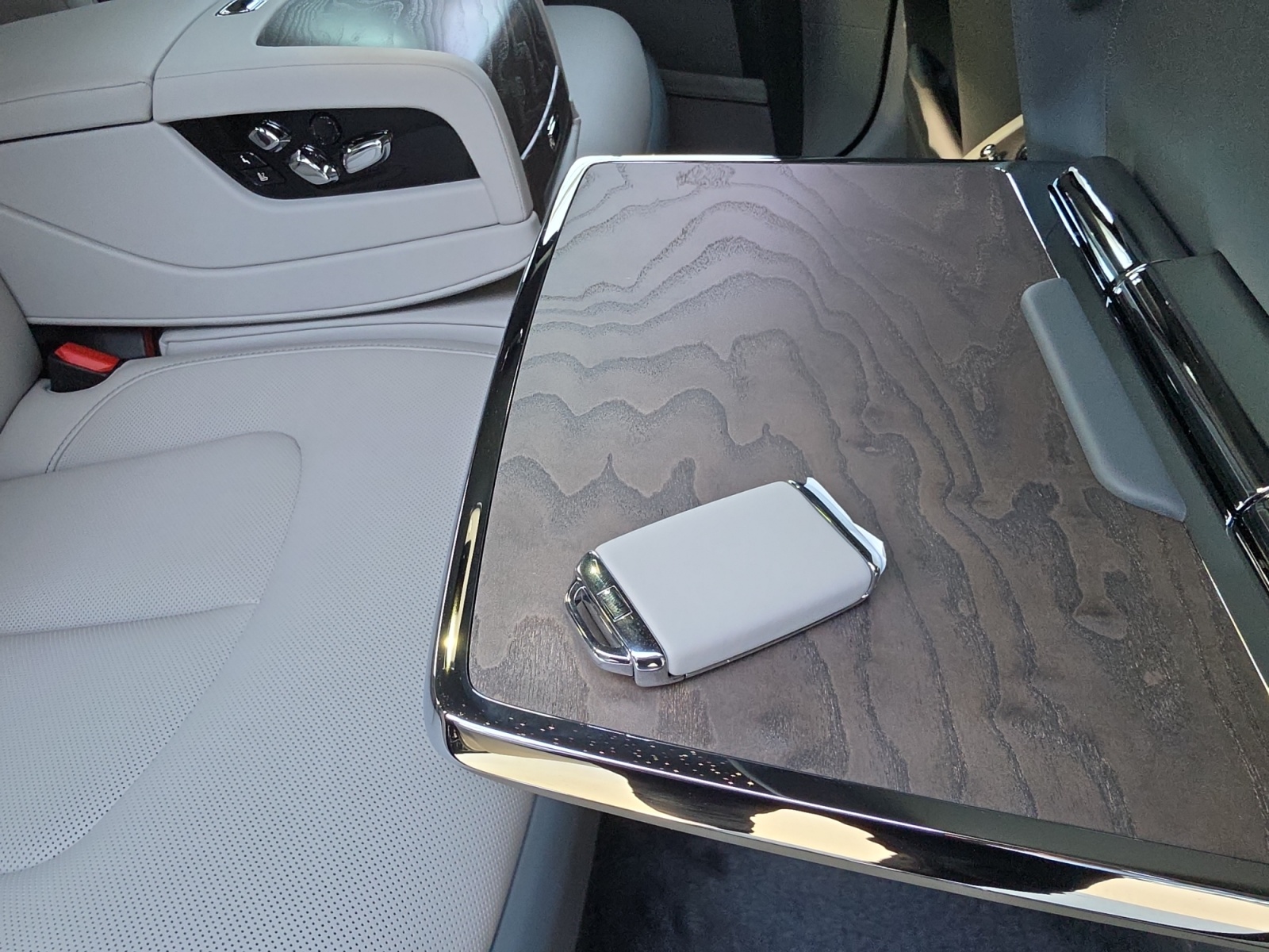 ROLLS-ROYCE Ghost II - Neuwagen-image-19