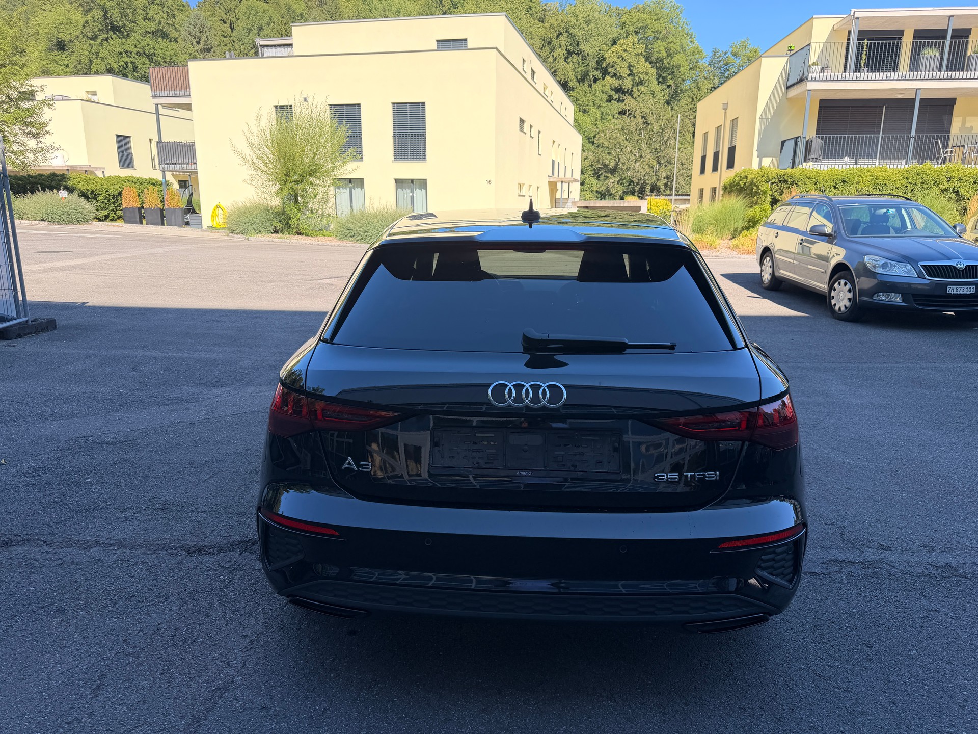 AUDI A3 Sportback 35 TFSI S line Attraction S-tronic-image-5