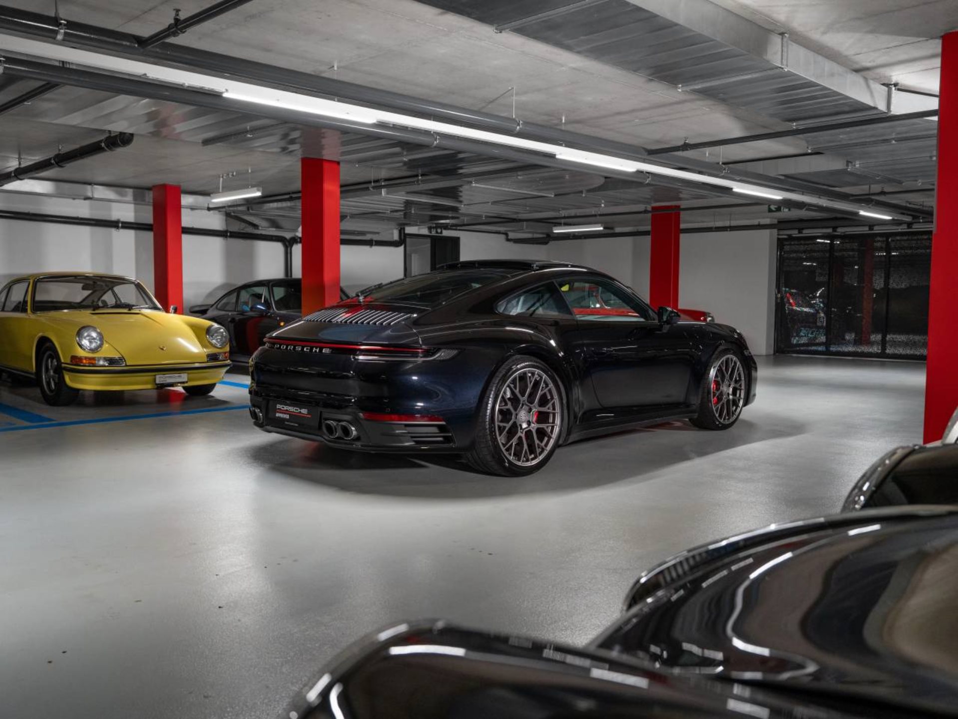 PORSCHE 911 Carrera 4S (MY22)-image-7