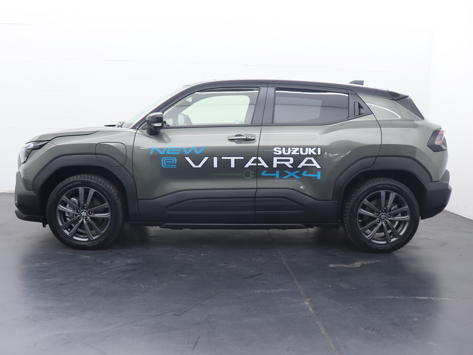 SUZUKI e Vitara Compact Top 4x4-showroom-element-3