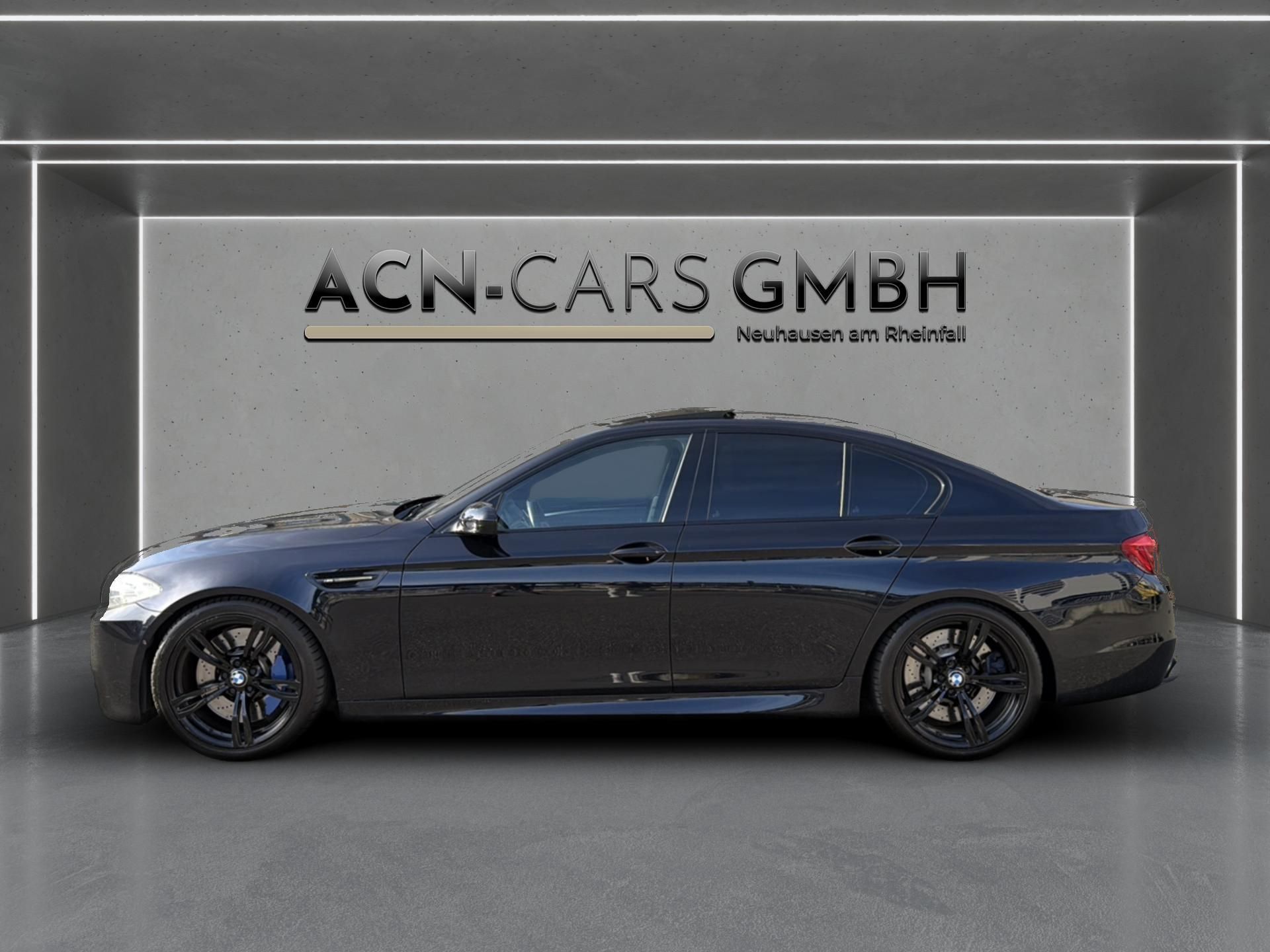 BMW M5-showroom-element-2