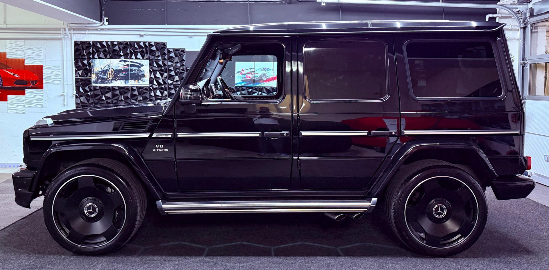 MERCEDES-BENZ G 63 AMG Automatic-image-9