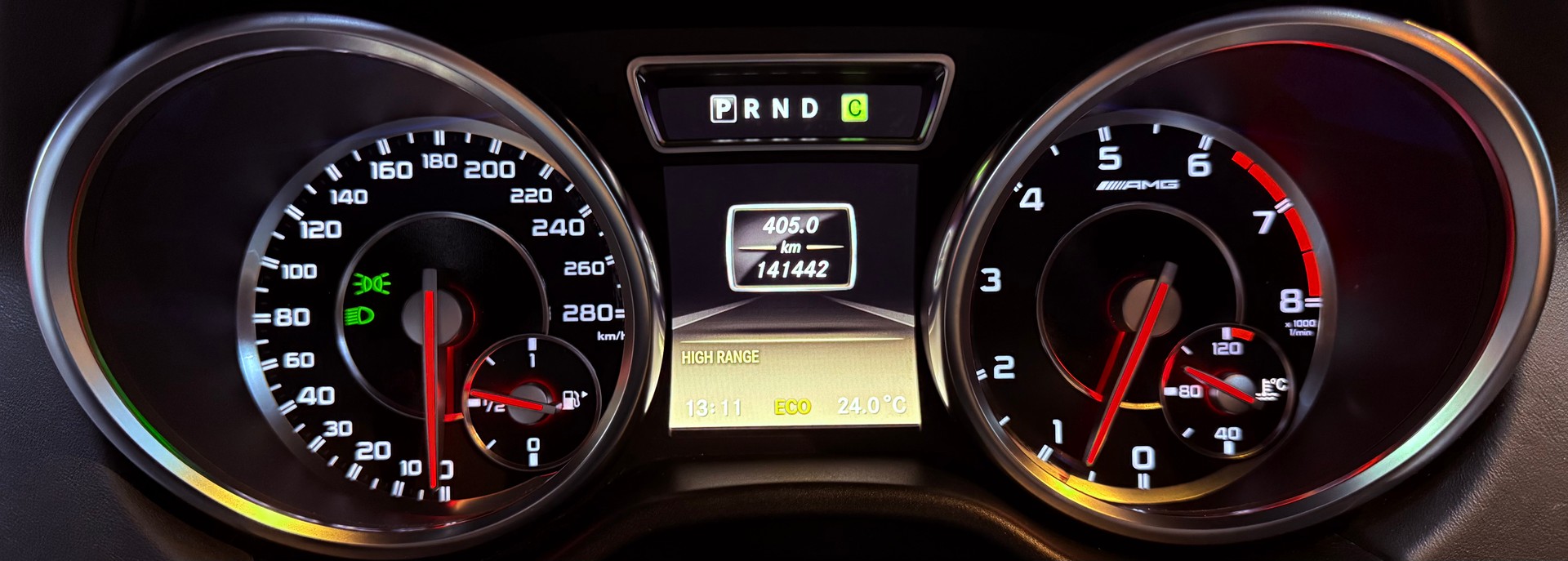 MERCEDES-BENZ G 63 AMG Automatic-image-19
