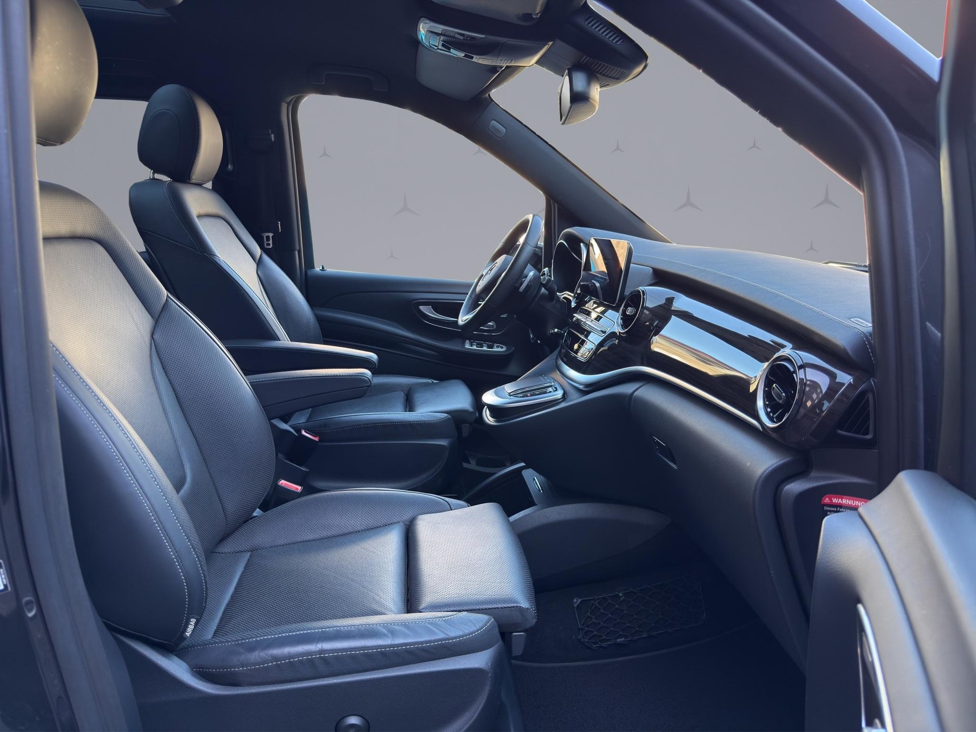 MERCEDES-BENZ V 300 d Avantgarde lang Van-image-15