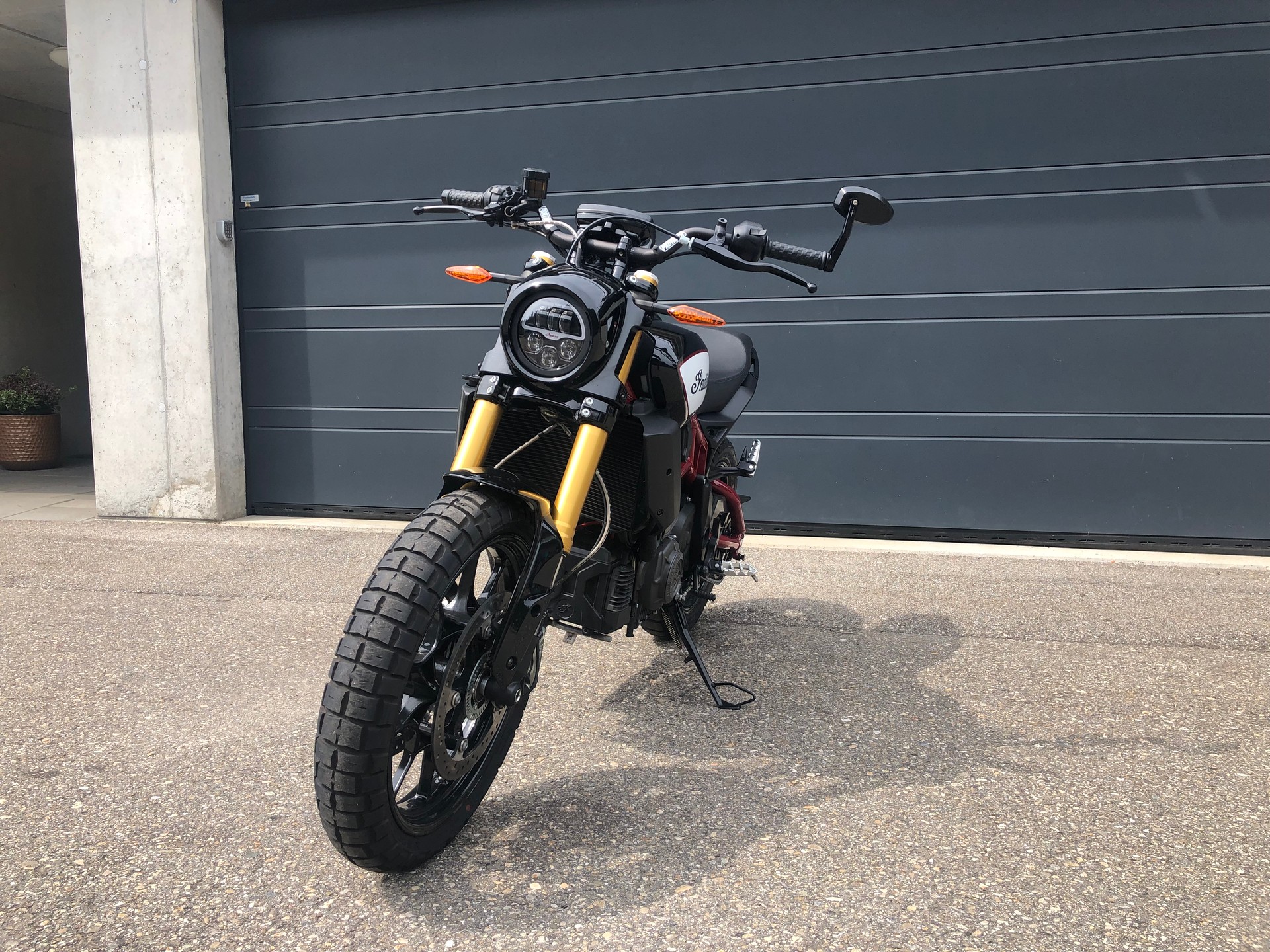 INDIAN FTR 1200 S-image-2