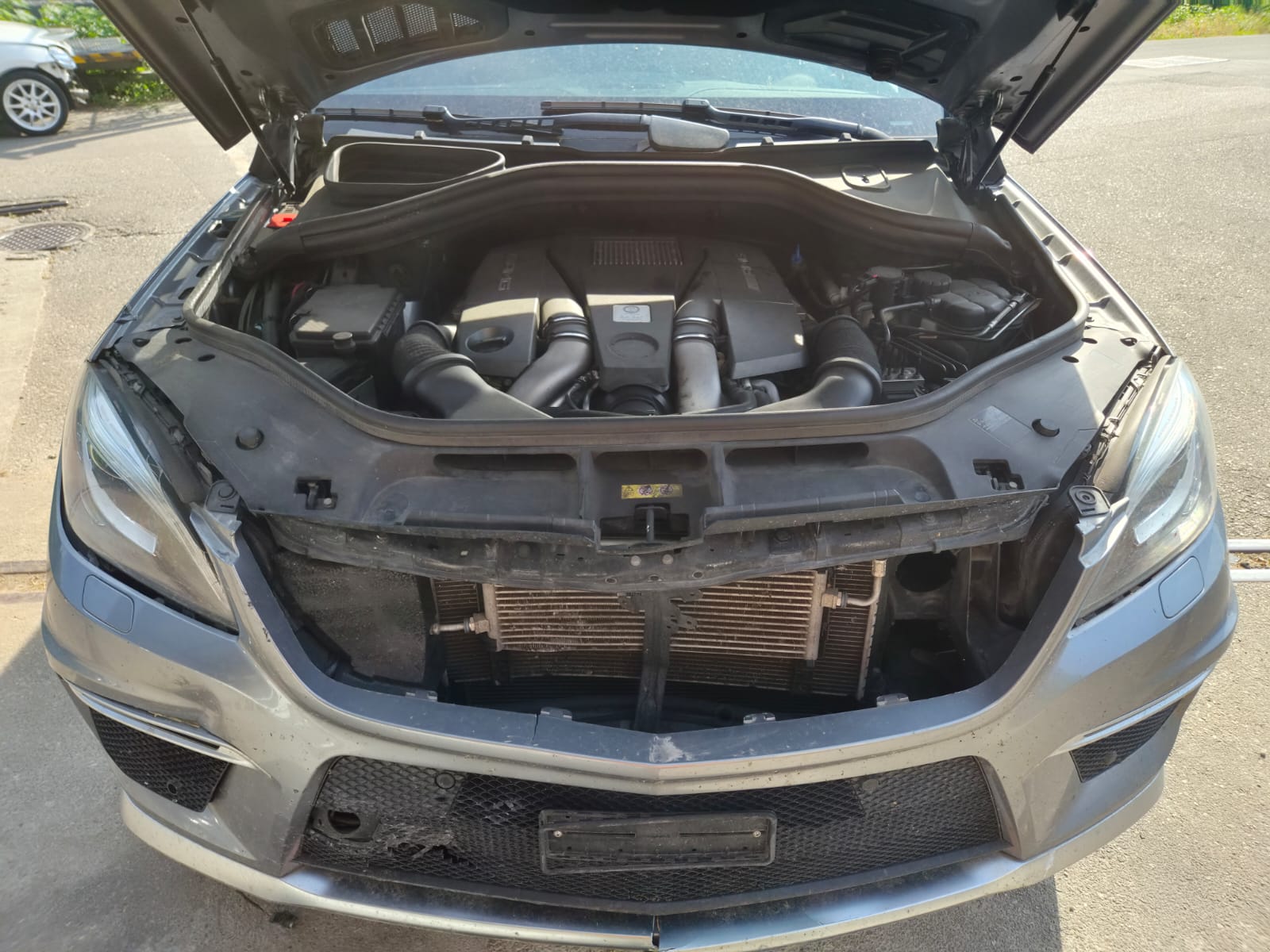 MERCEDES-BENZ ML 63 AMG 4Matic Speedshift-image-4