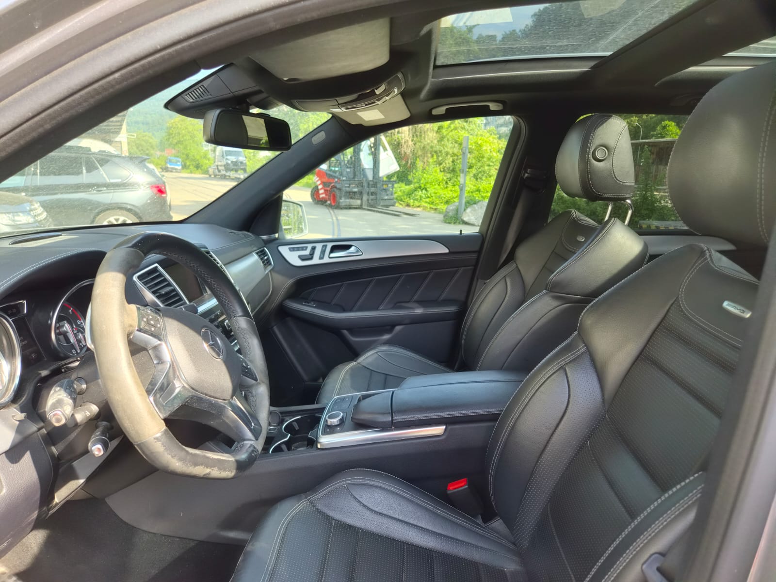 MERCEDES-BENZ ML 63 AMG 4Matic Speedshift-image-6