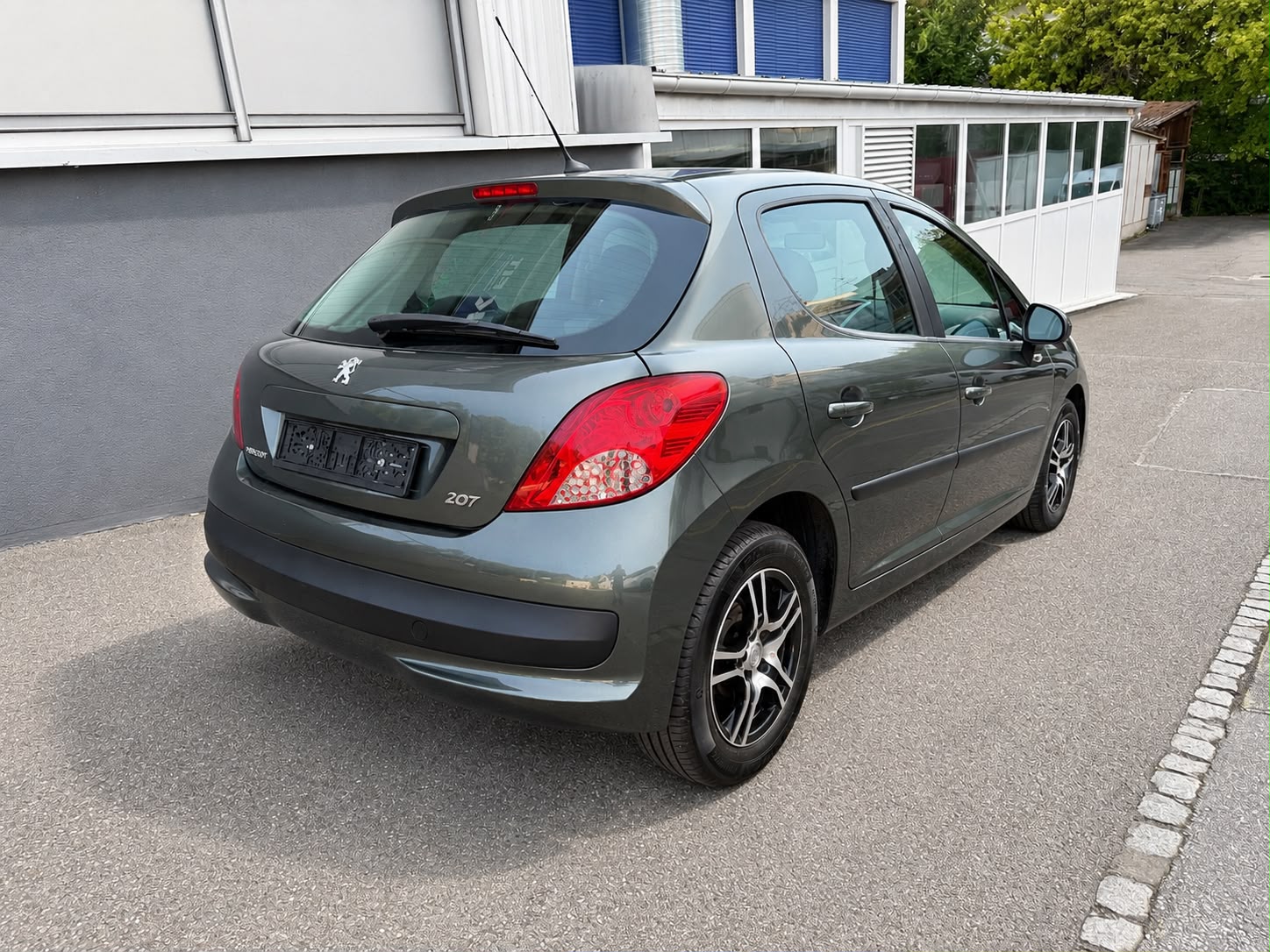PEUGEOT 207 1.4 16V Trendy Clim'-showroom-element-2