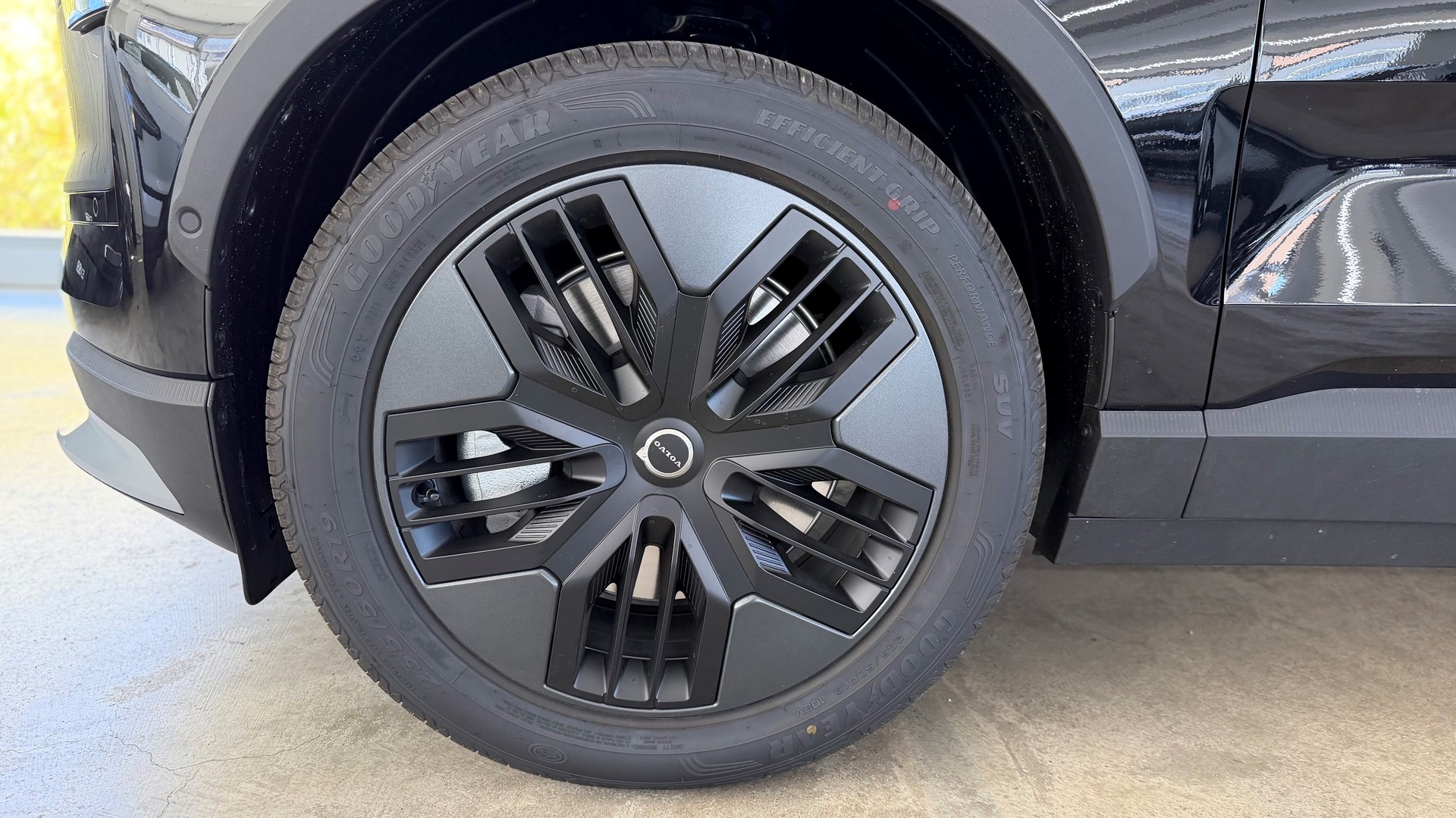 VOLVO EX 30 CC P8 Ultra AWD-image-8