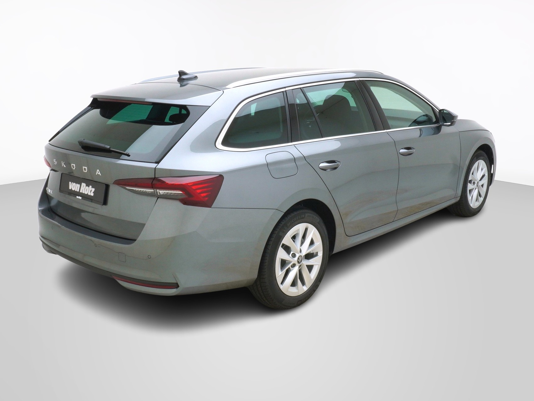 SKODA Octavia 1.5 TSI mHEV Selection-Loft DSG-image-4