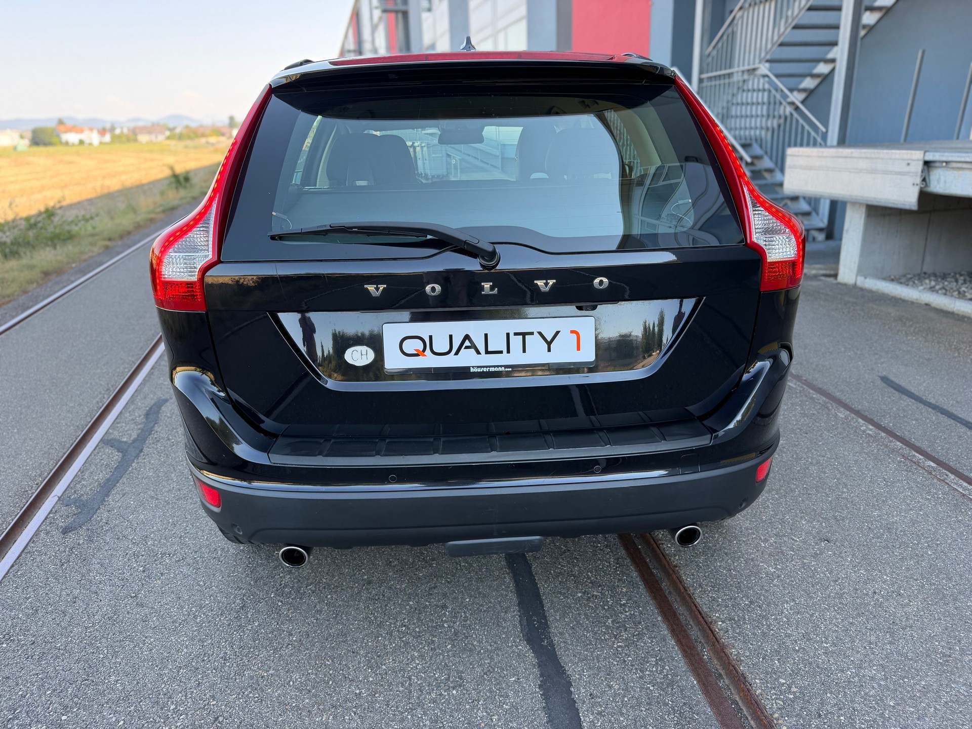 VOLVO XC60 D3 AWD Momentum Geartronic-image-5