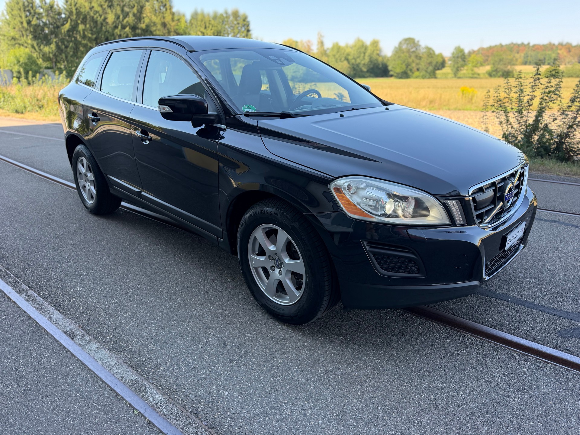 VOLVO XC60 D3 AWD Momentum Geartronic-showroom-element-2