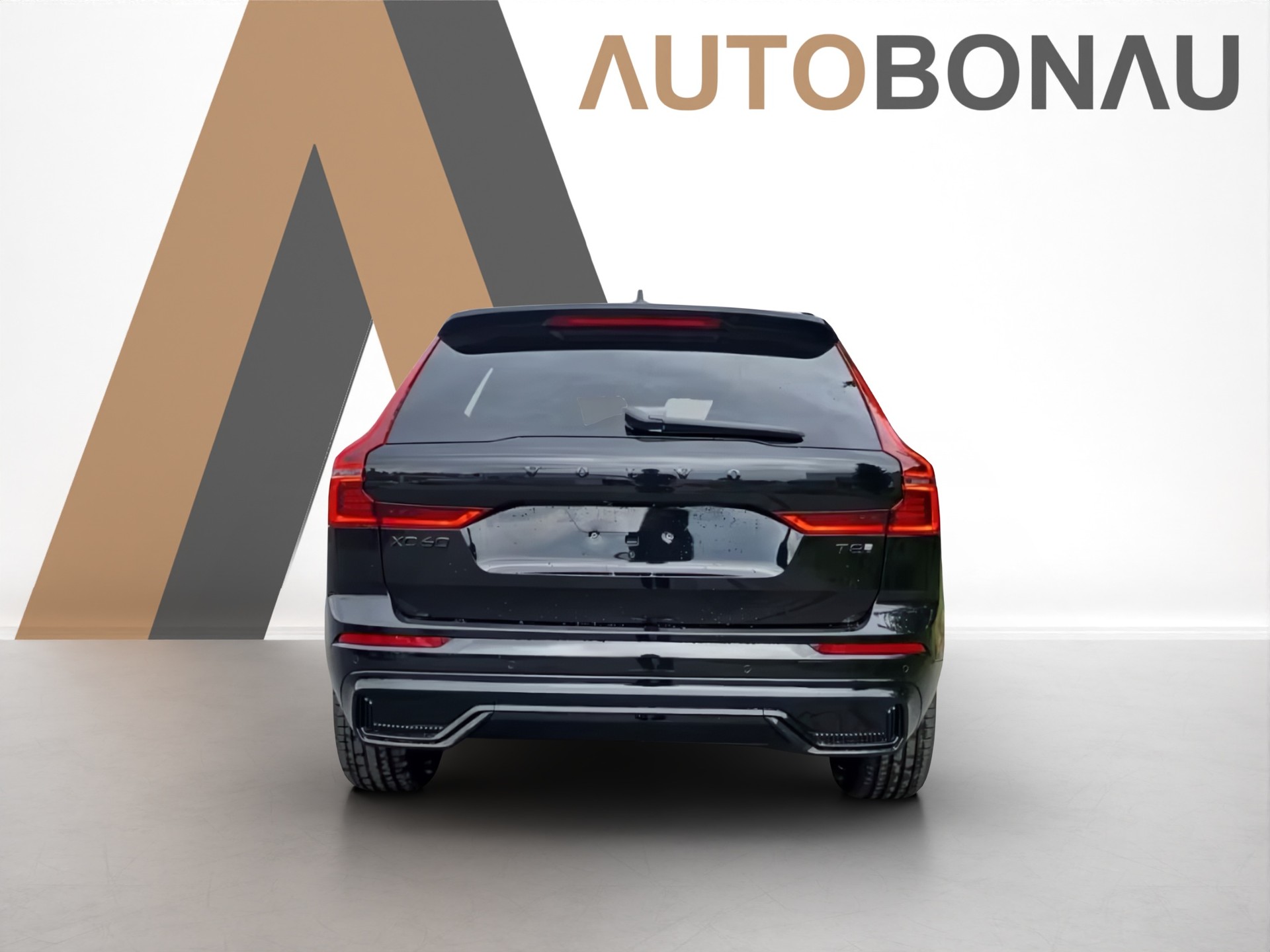 VOLVO XC60 T8 eAWD Plus Black Edition MY26-showroom-element-3