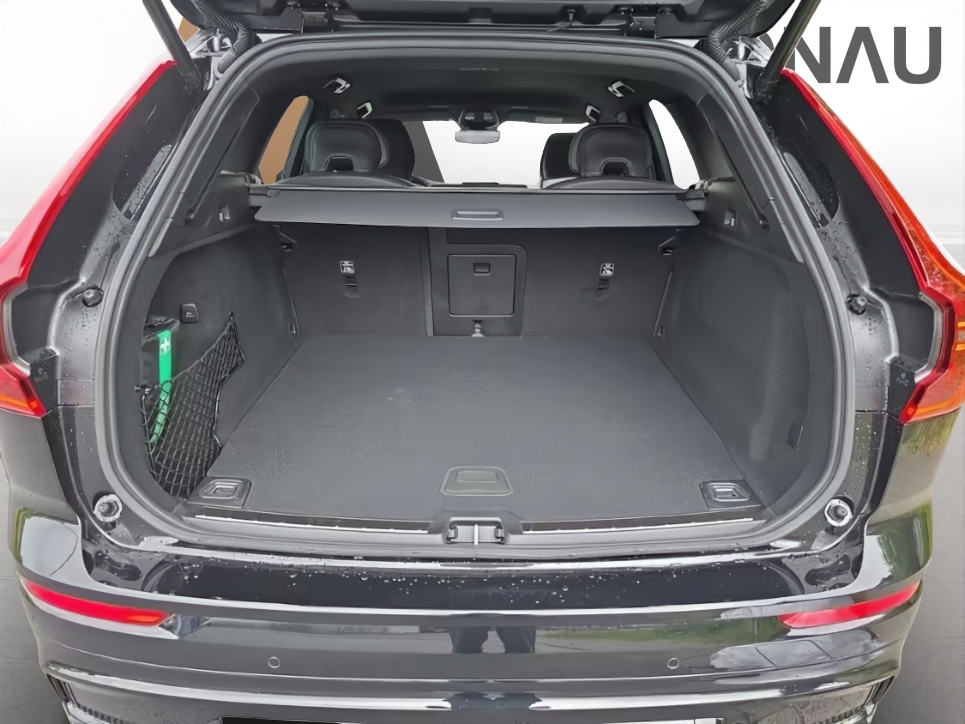 VOLVO XC60 T8 eAWD Plus Black Edition MY26-image-49