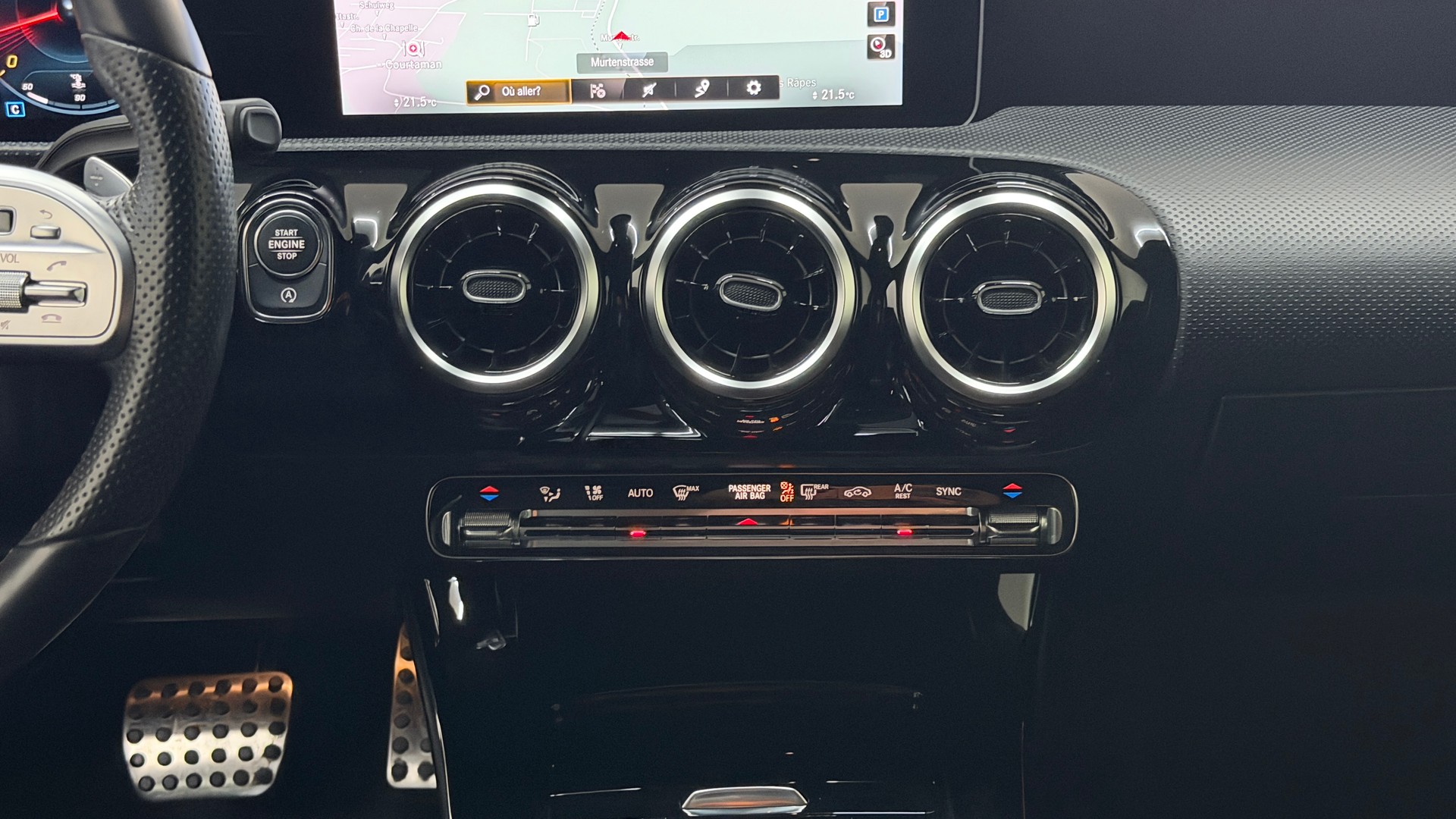 MERCEDES-BENZ A 250 AMG Line 7G-DCT-image-10