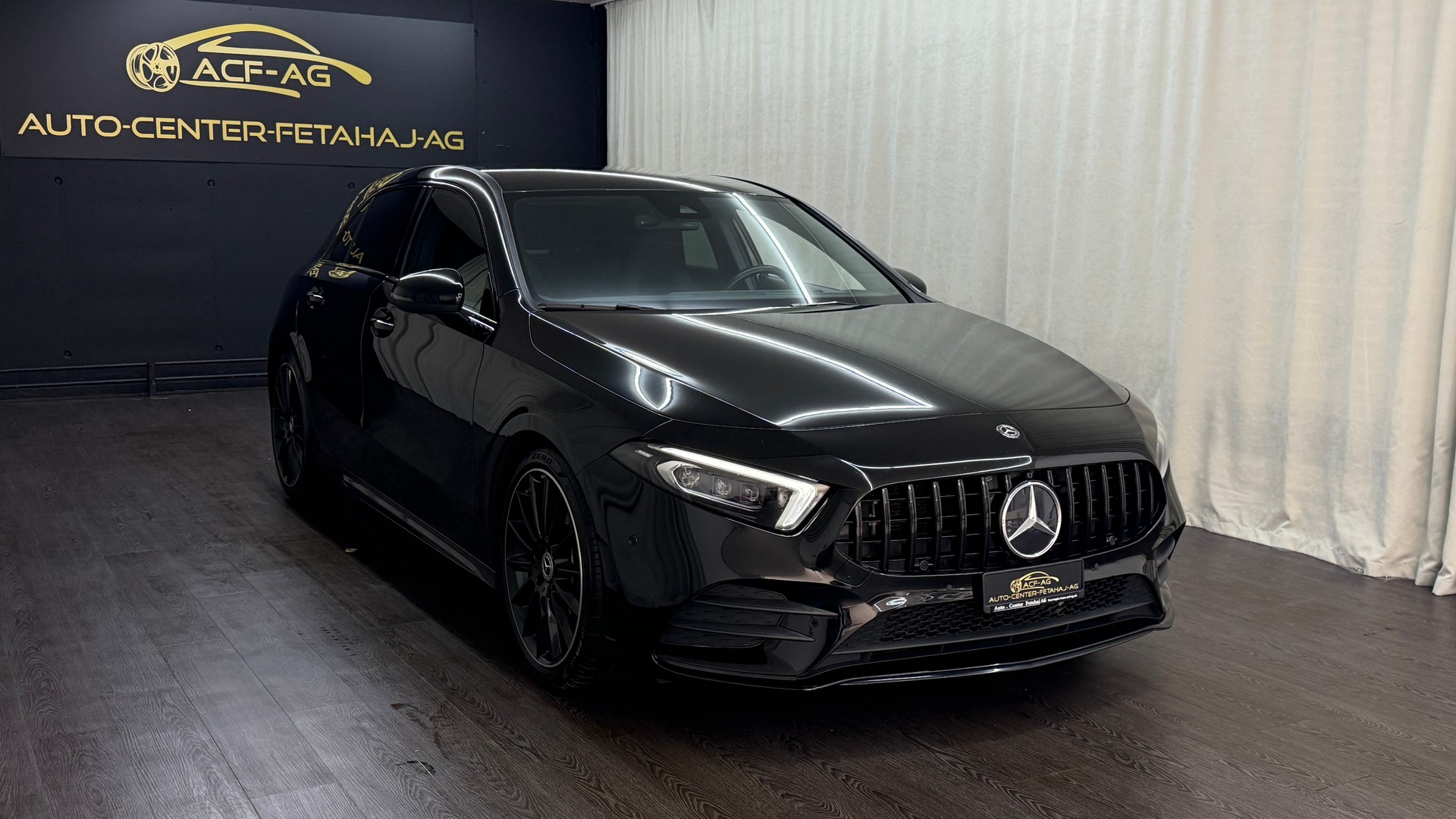 MERCEDES-BENZ A 250 AMG Line 7G-DCT-showroom-element-2