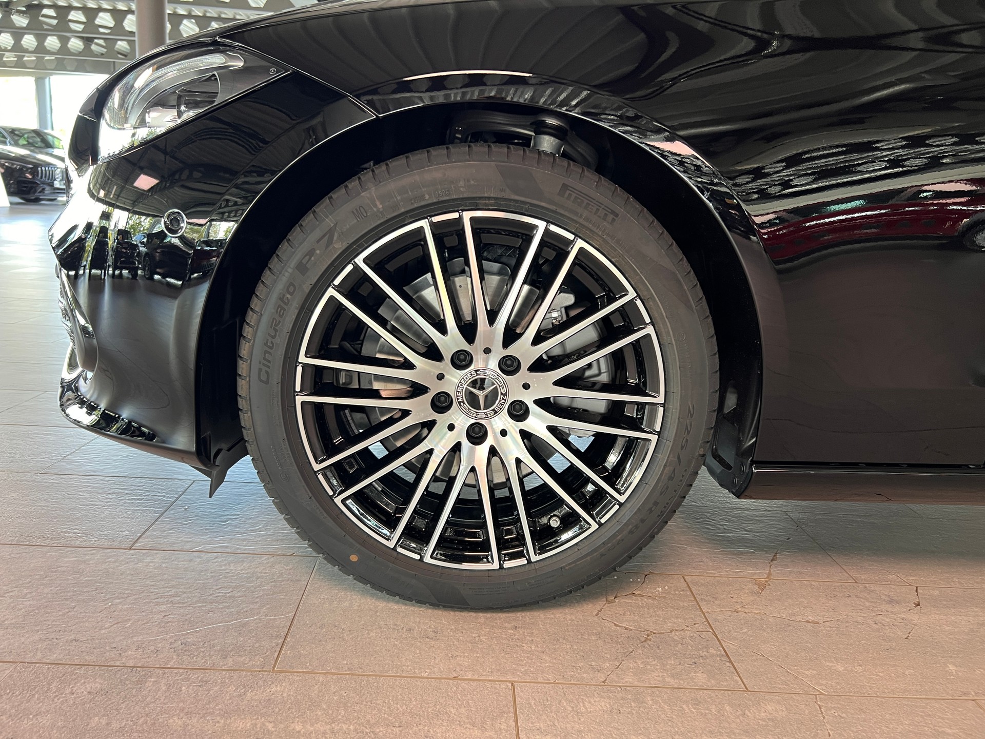 MERCEDES-BENZ C 220 d T 4 Matic Swiss Star-image-5