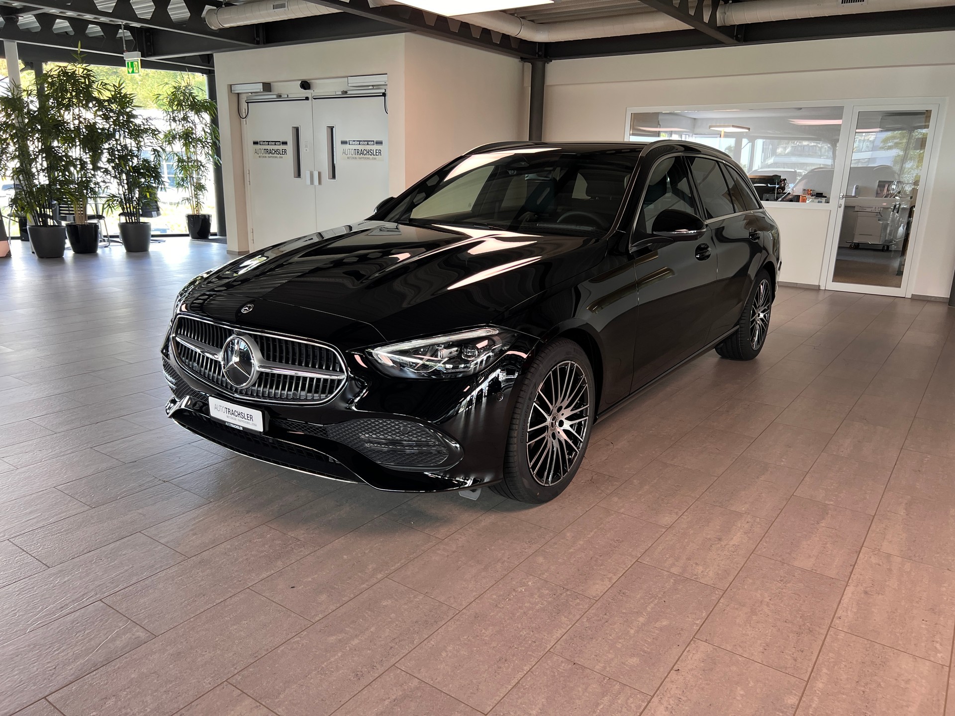 MERCEDES-BENZ C 220 d T 4 Matic Swiss Star-image-3