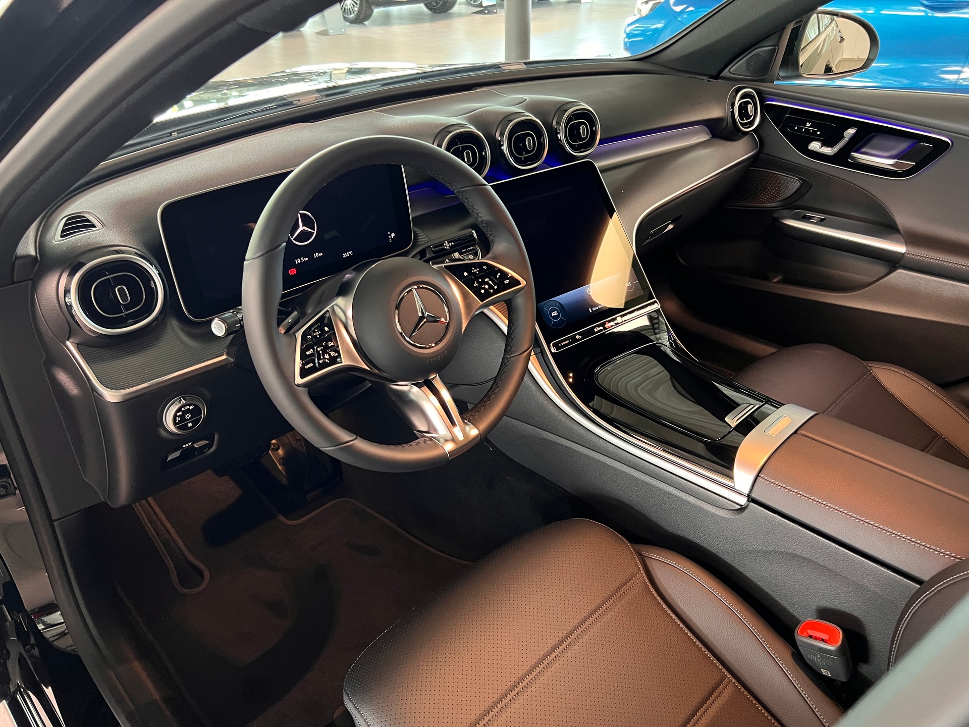 MERCEDES-BENZ C 220 d T 4 Matic Swiss Star-image-9