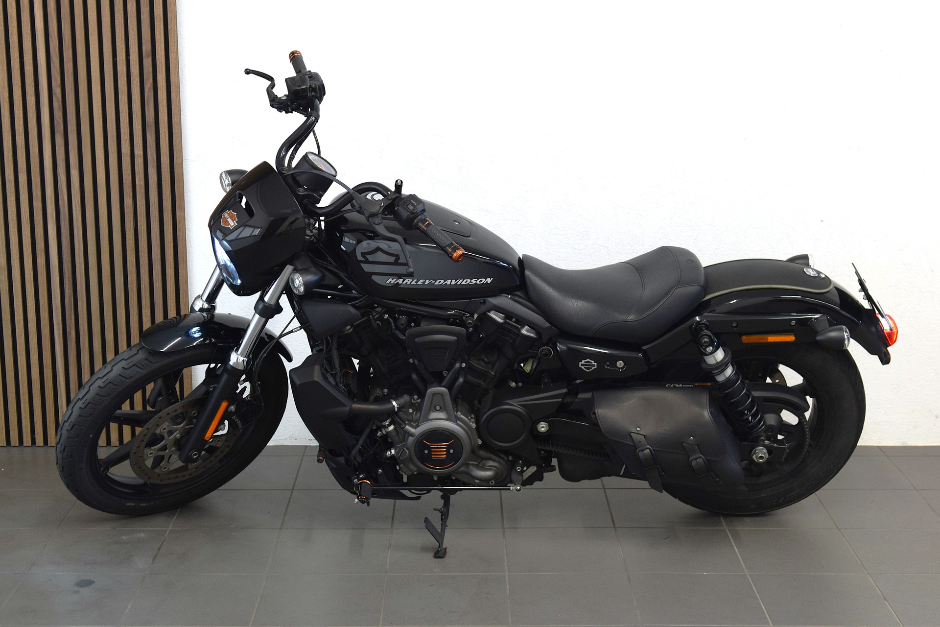 HARLEY-DAVIDSON RH 975 Nighster (35kW)-image-1