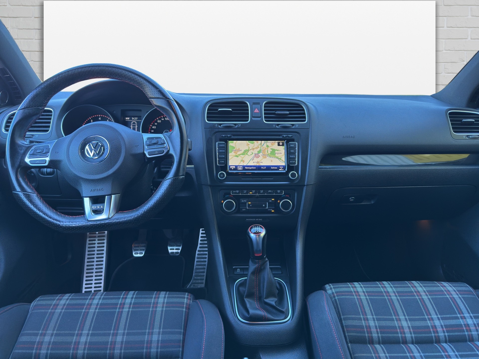 VW Golf 2.0 TSI GTI-image-8