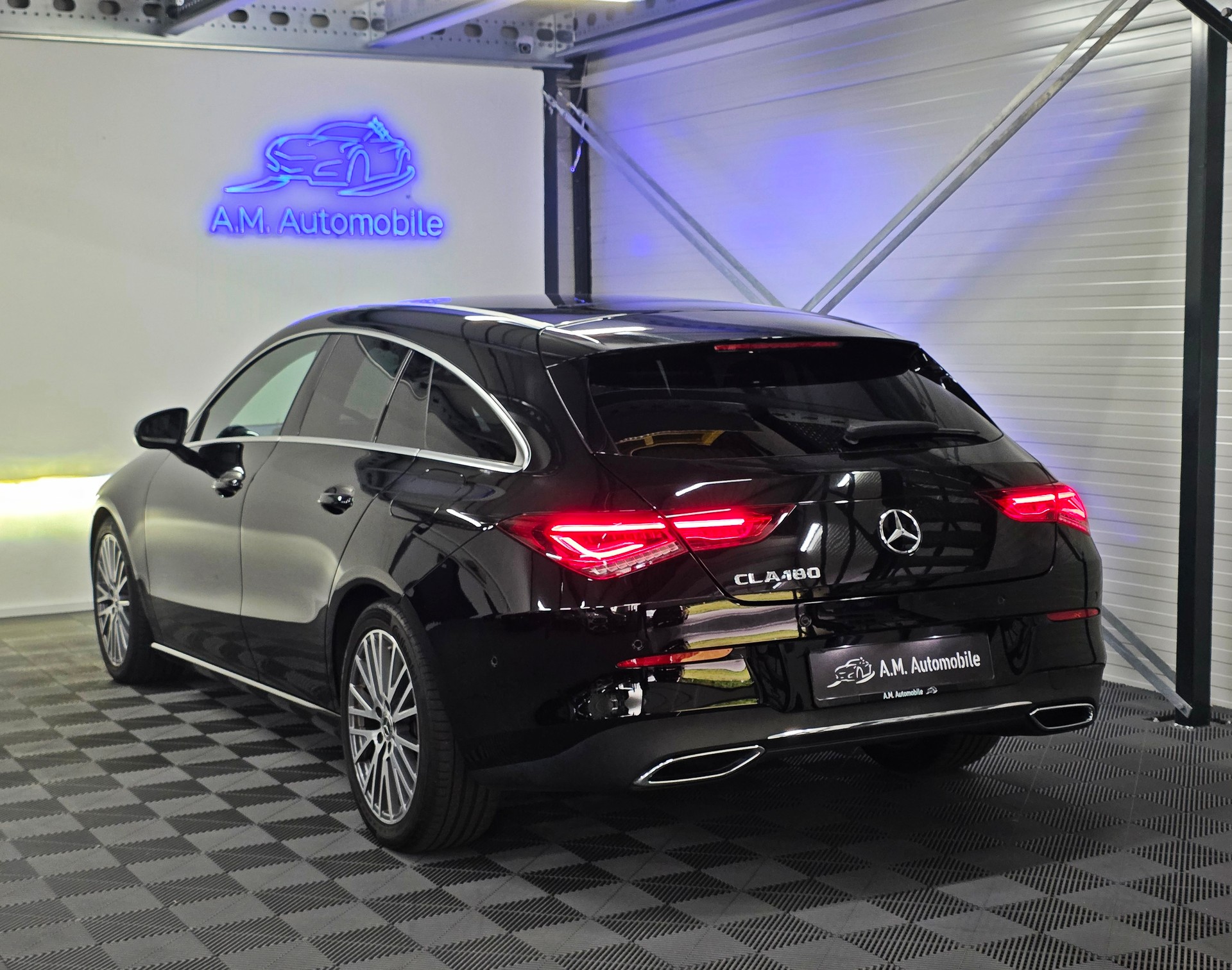 MERCEDES-BENZ CLA Shooting Brake 180 7G-DCT Progressive-image-5