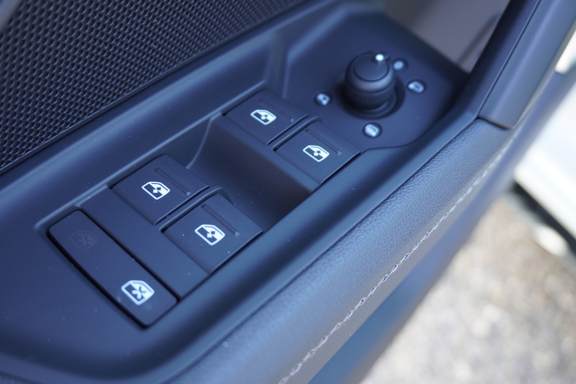 AUDI A3 Sportback 45 TFSI e S line S-tronic-image-19