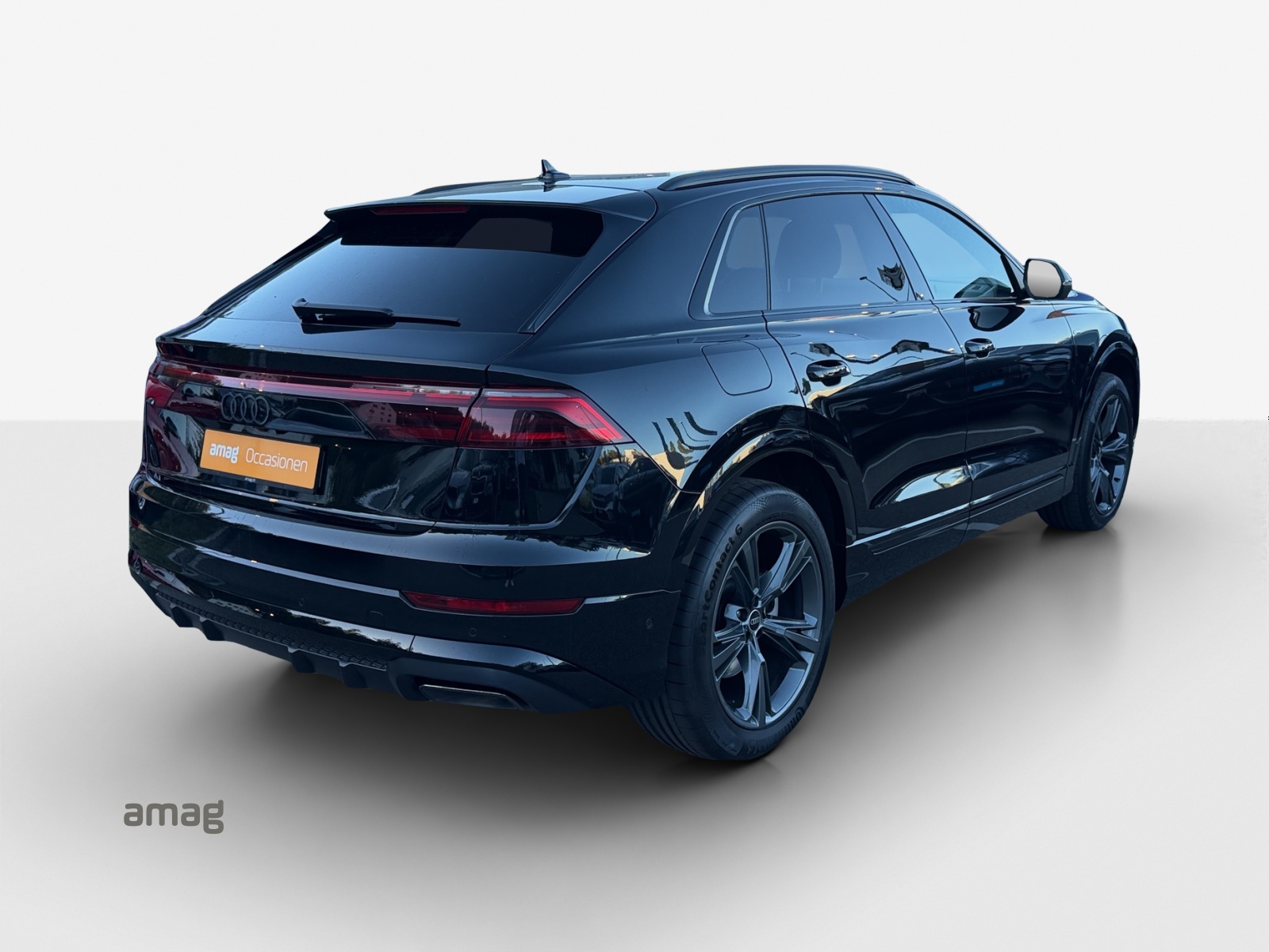 AUDI Q8 SUV TFSI e quattro 290 kW Attraction tiptronic-image-4