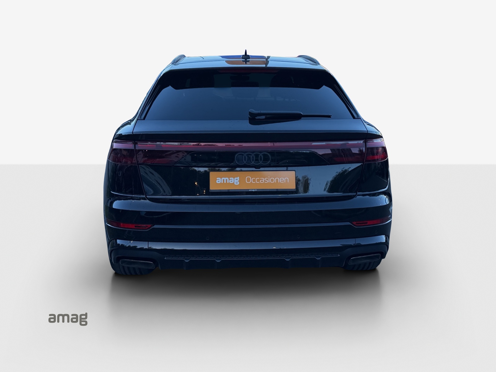 AUDI Q8 SUV TFSI e quattro 290 kW Attraction tiptronic-showroom-element-3