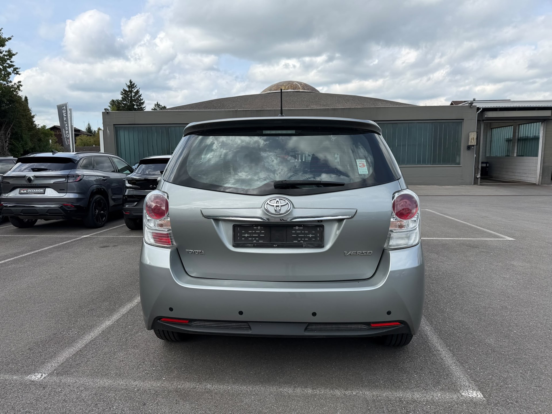 TOYOTA Verso 2.0 D-4D Trend 7P-showroom-element-3