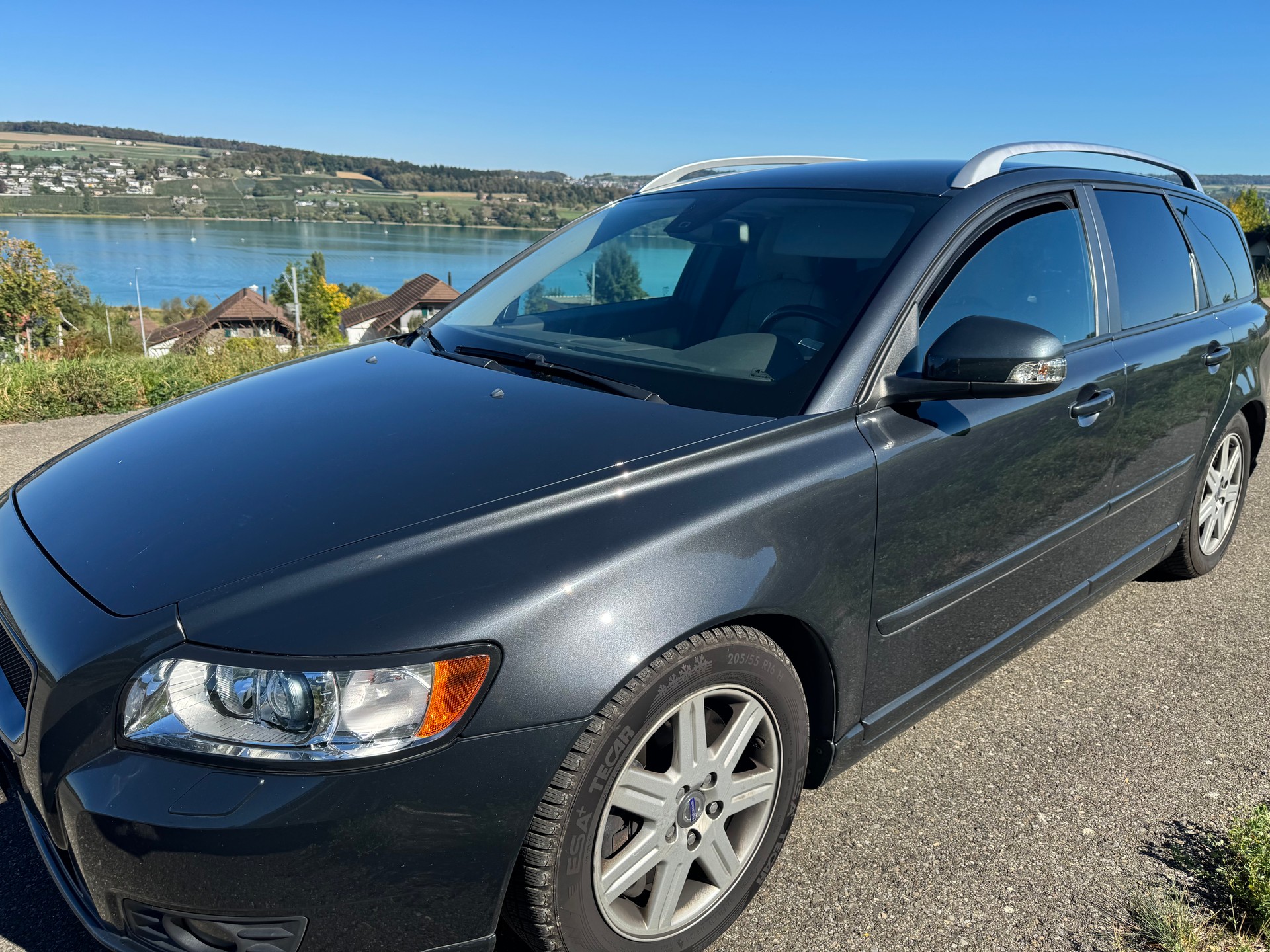 VOLVO 2.5 T5 Momentum AWD-image-13