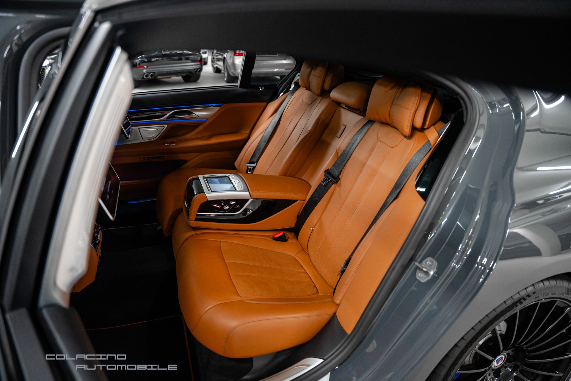 BMW-ALPINA B7 L BiTurbo 4.4 V8 xDrive Switch-Tronic-image-10