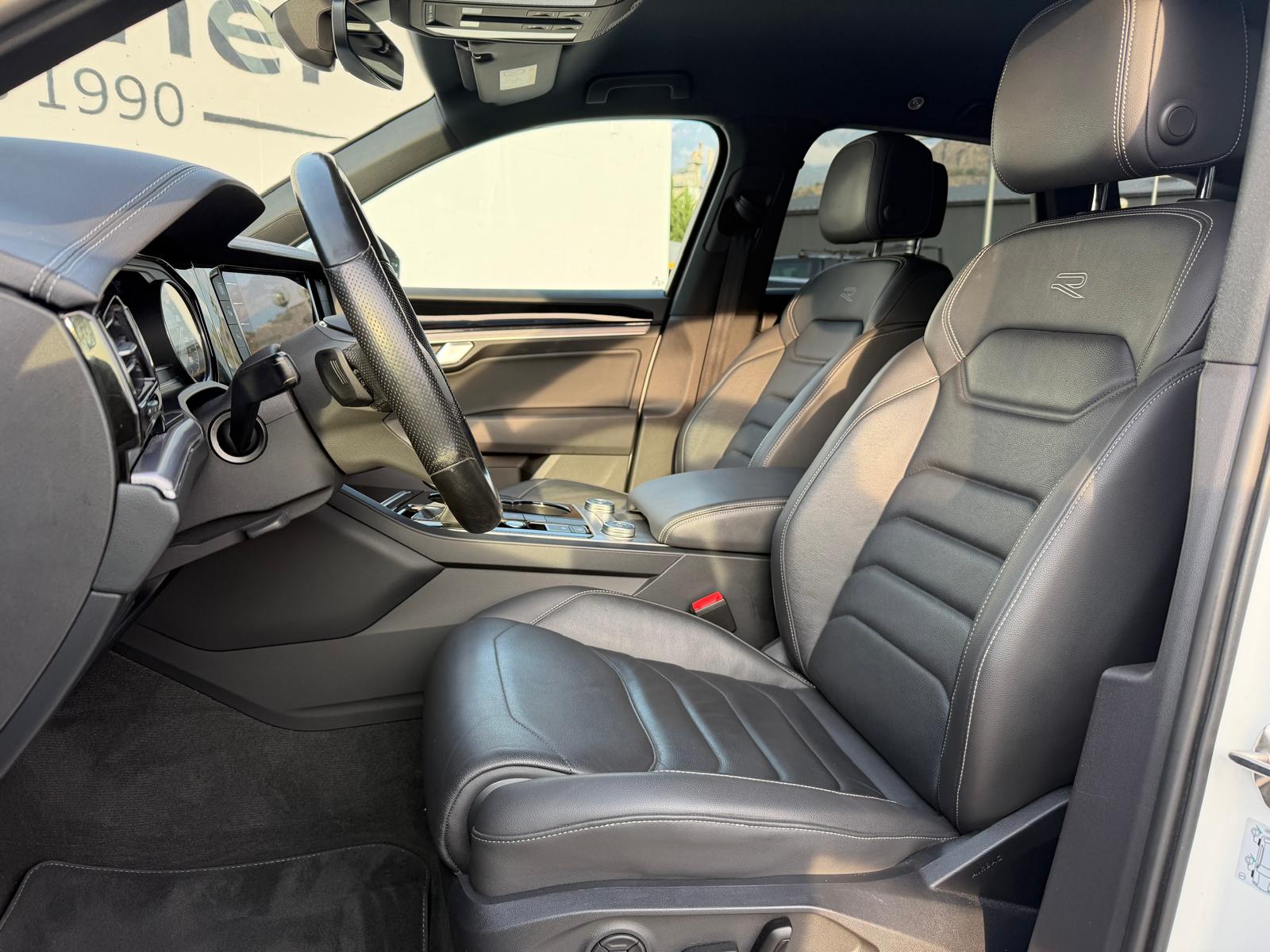 VW Touareg 3.0 TDI R Line Tiptronic-image-7